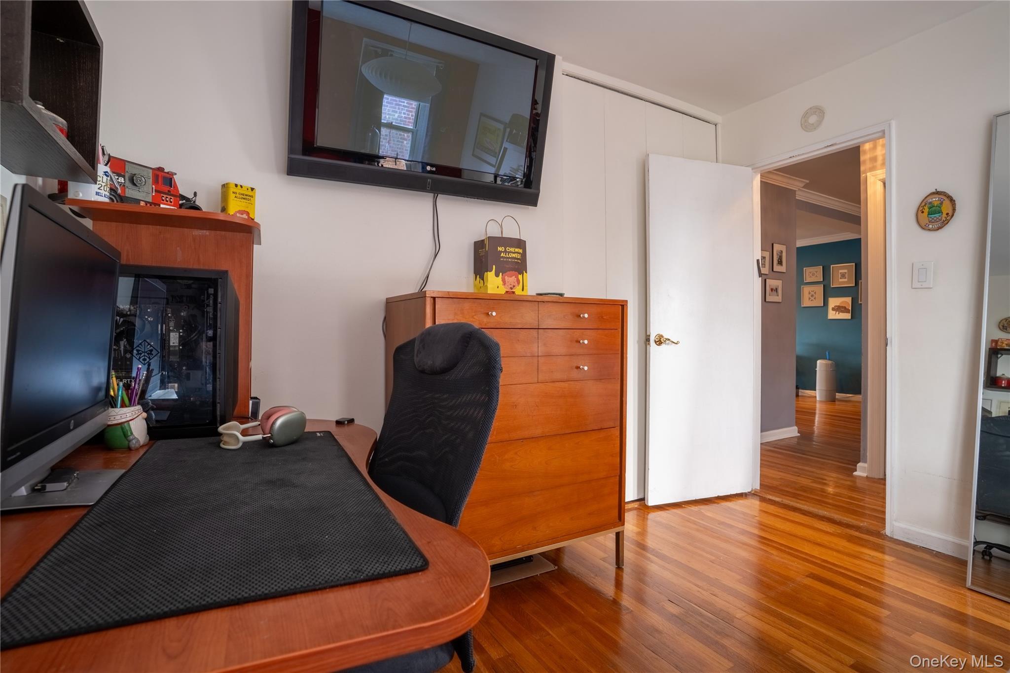 Coop 18th  Queens, NY 11360, MLS-980836-25