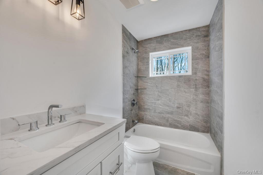Single Family Starlight  Suffolk County, NY 11967, MLS-980842-23
