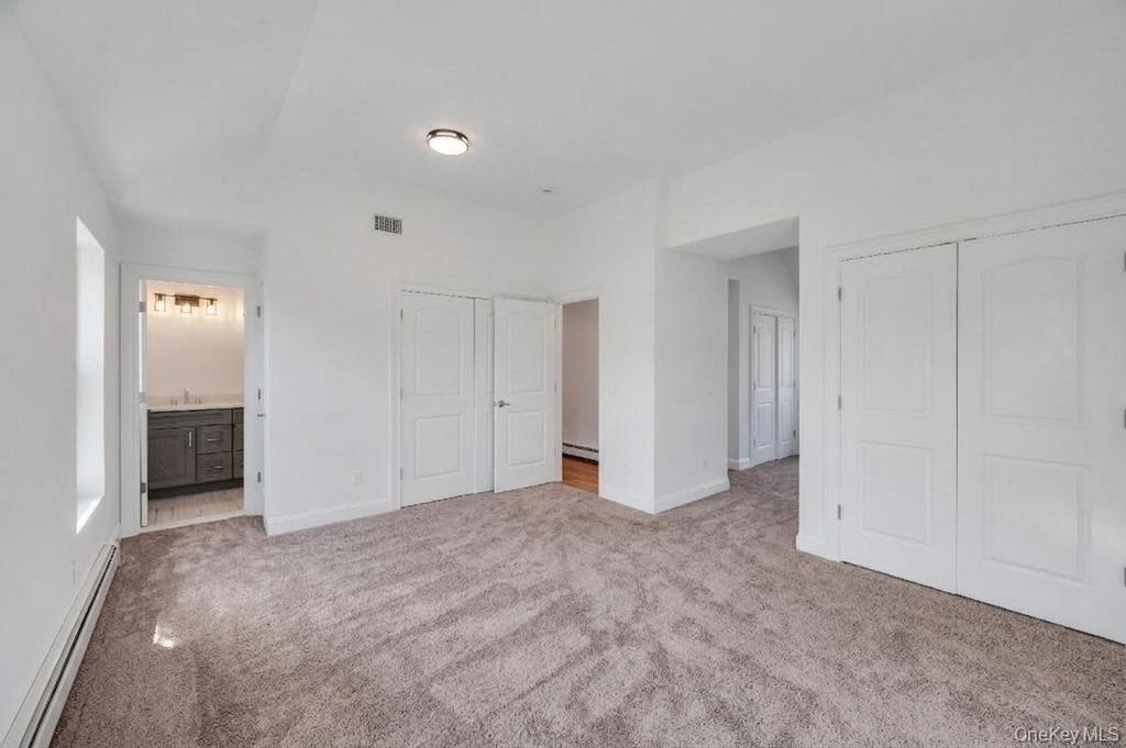 Single Family Starlight  Suffolk County, NY 11967, MLS-980842-29
