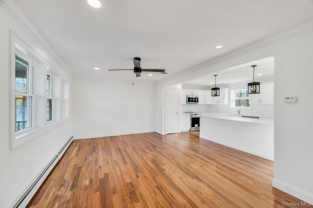 Single Family Starlight  Suffolk County, NY 11967, MLS-980842-4