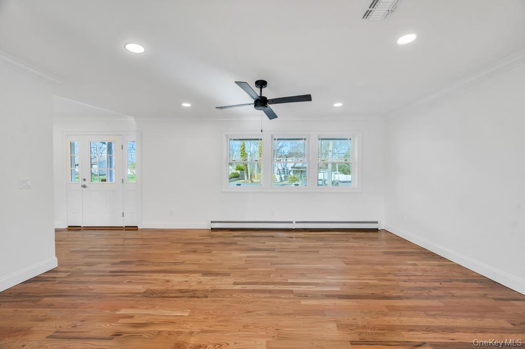 Single Family Starlight  Suffolk County, NY 11967, MLS-980842-7