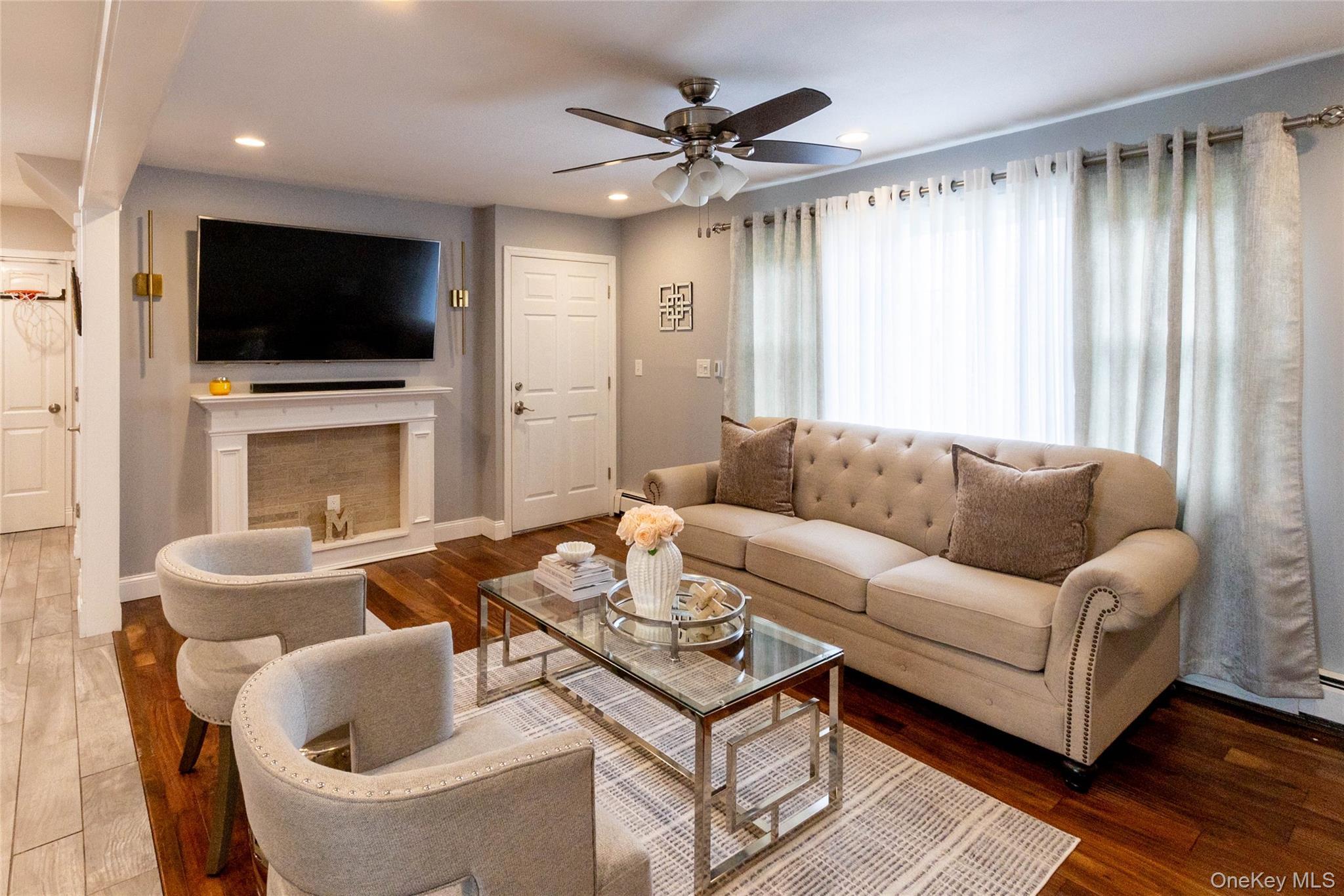 Single Family Cheltenham  Suffolk County, NY 11704, MLS-980853-17