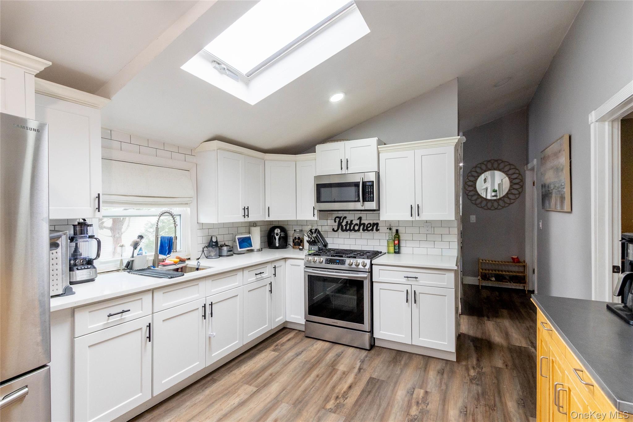Single Family Cheltenham  Suffolk County, NY 11704, MLS-980853-31