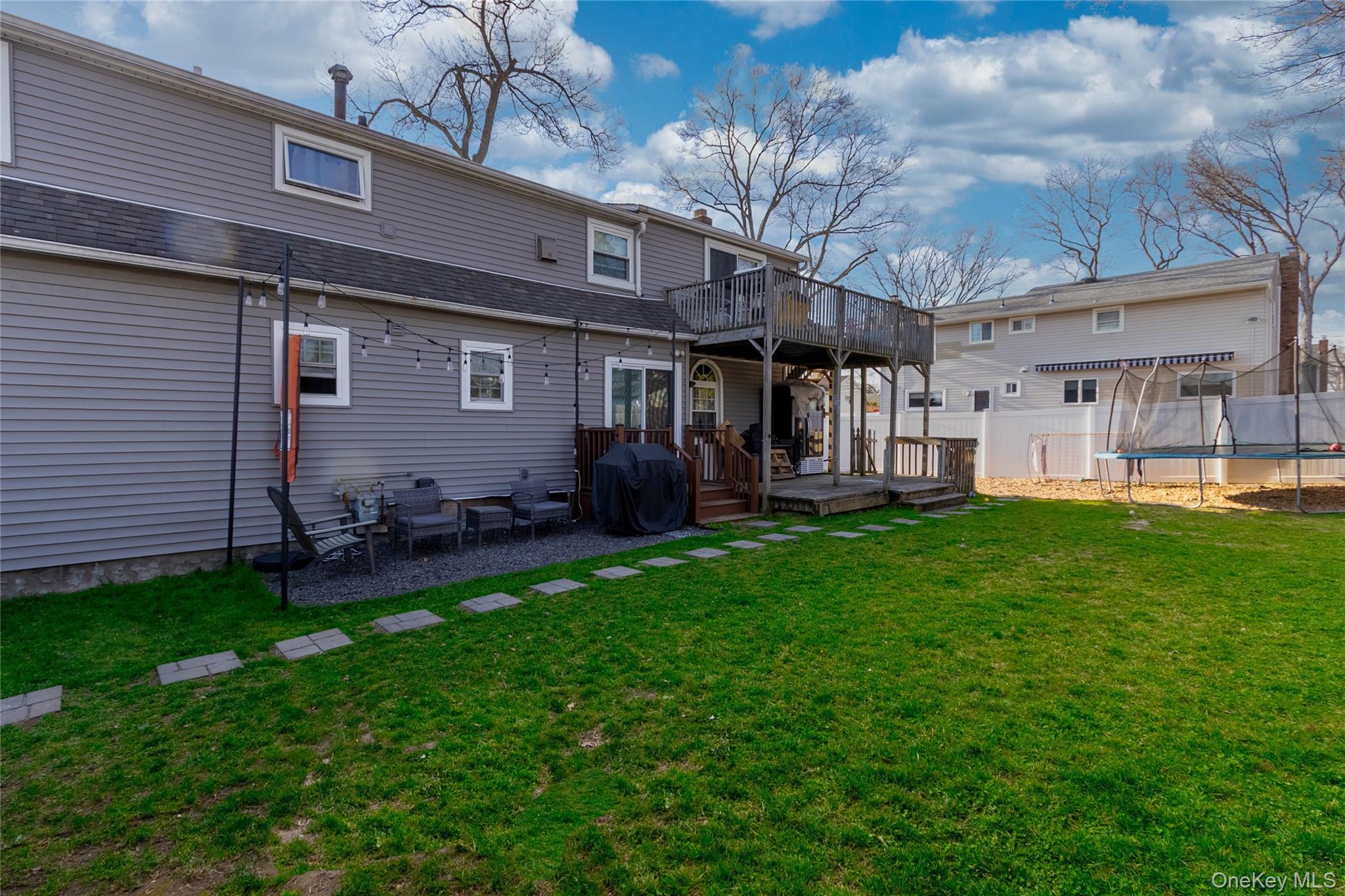 Single Family Cheltenham  Suffolk County, NY 11704, MLS-980853-8