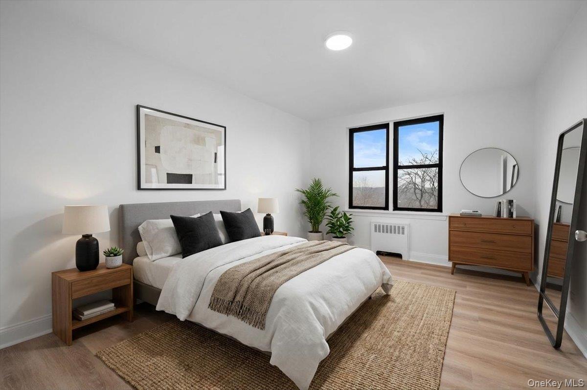 Coop Greystone  Bronx, NY 10463, MLS-980872-2