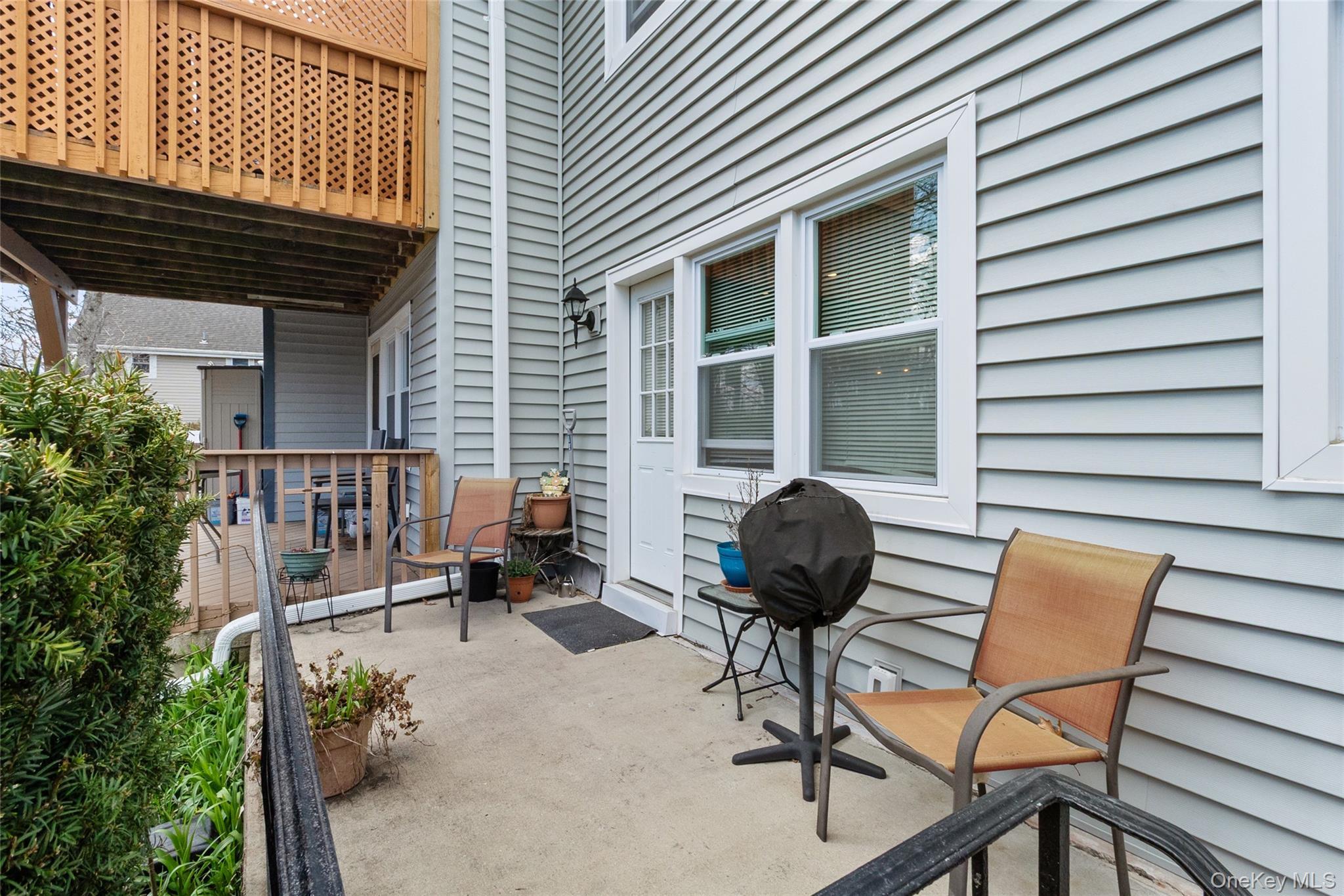 Coop Finch  Suffolk County, NY 11751, MLS-980875-10