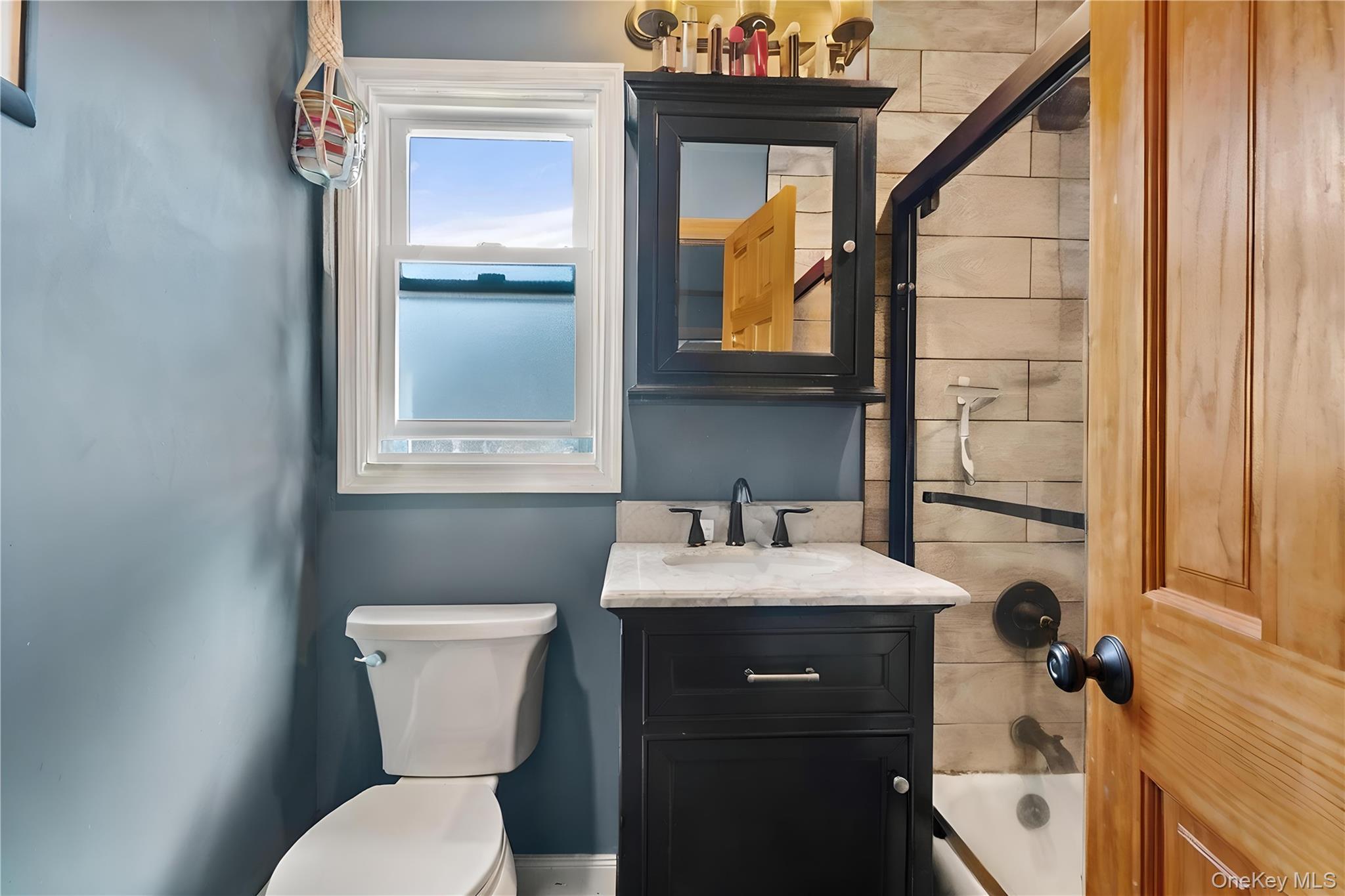 Coop Finch  Suffolk County, NY 11751, MLS-980875-14