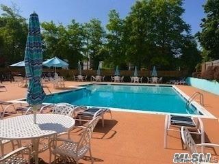 Coop Finch  Suffolk County, NY 11751, MLS-980875-3