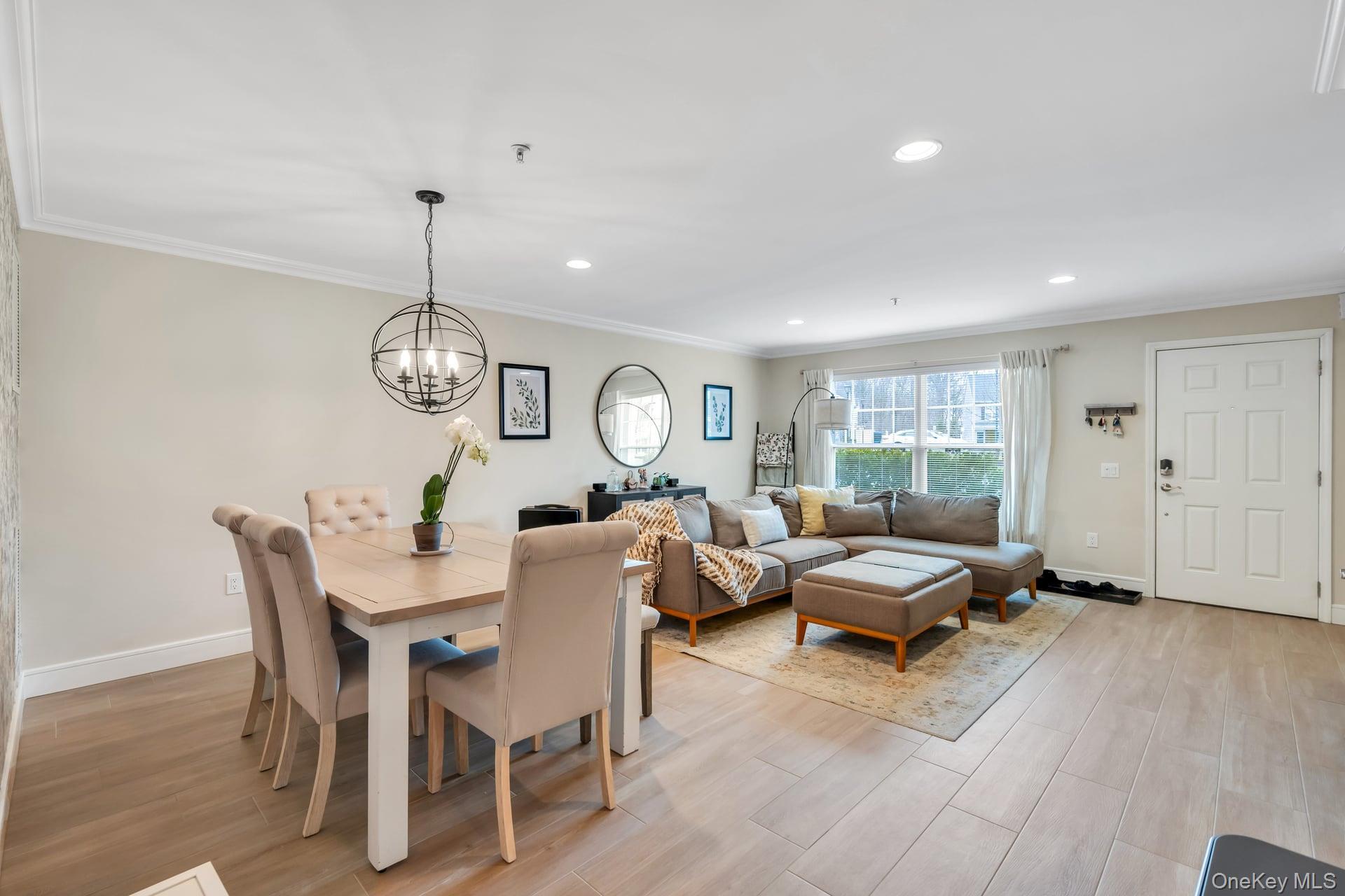 Condo Ashley Suffolk County, NY 11722, MLS-980890-10