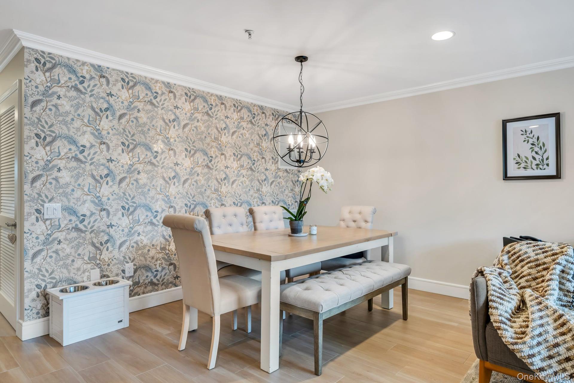 Condo Ashley Suffolk County, NY 11722, MLS-980890-11