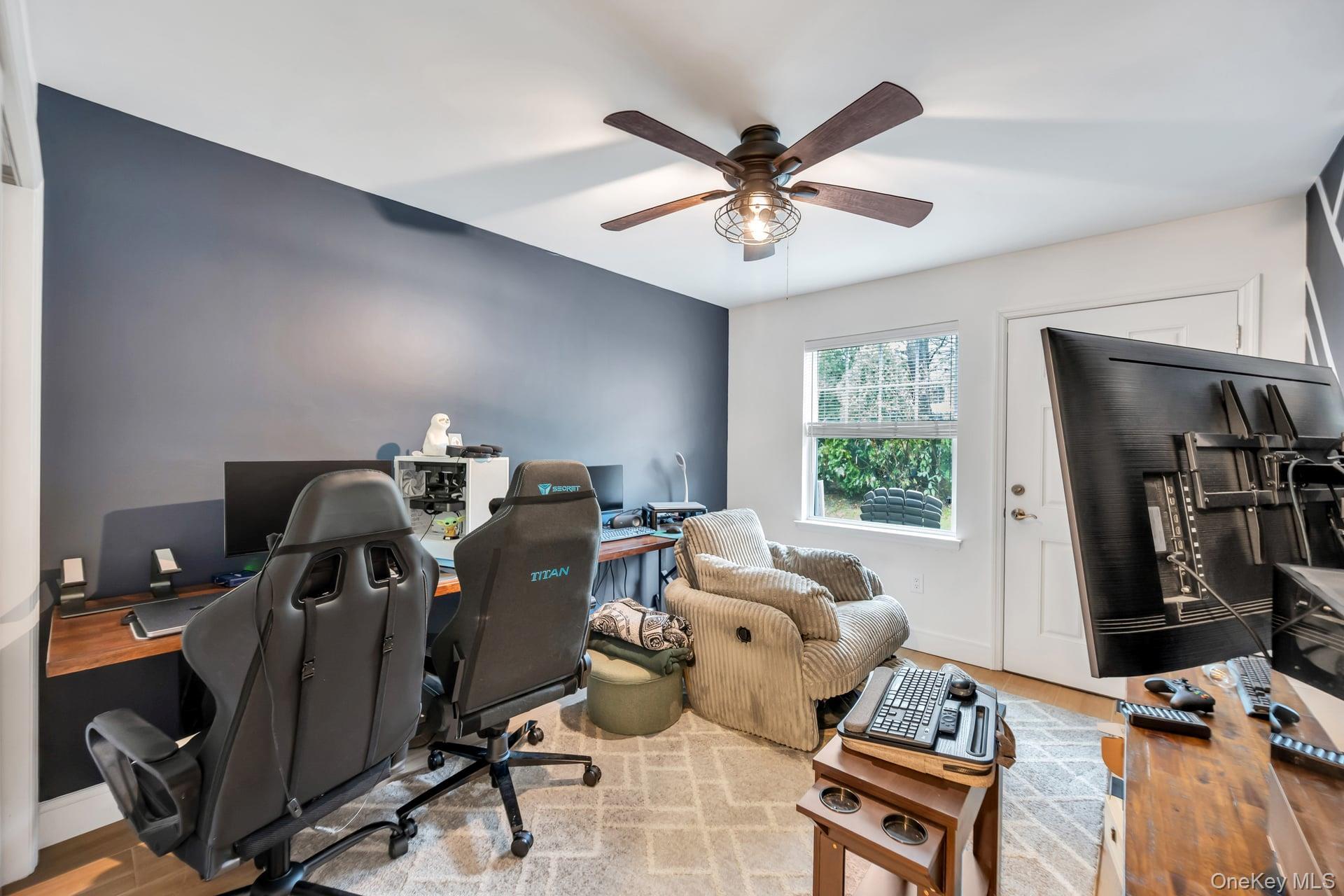 Condo Ashley Suffolk County, NY 11722, MLS-980890-13