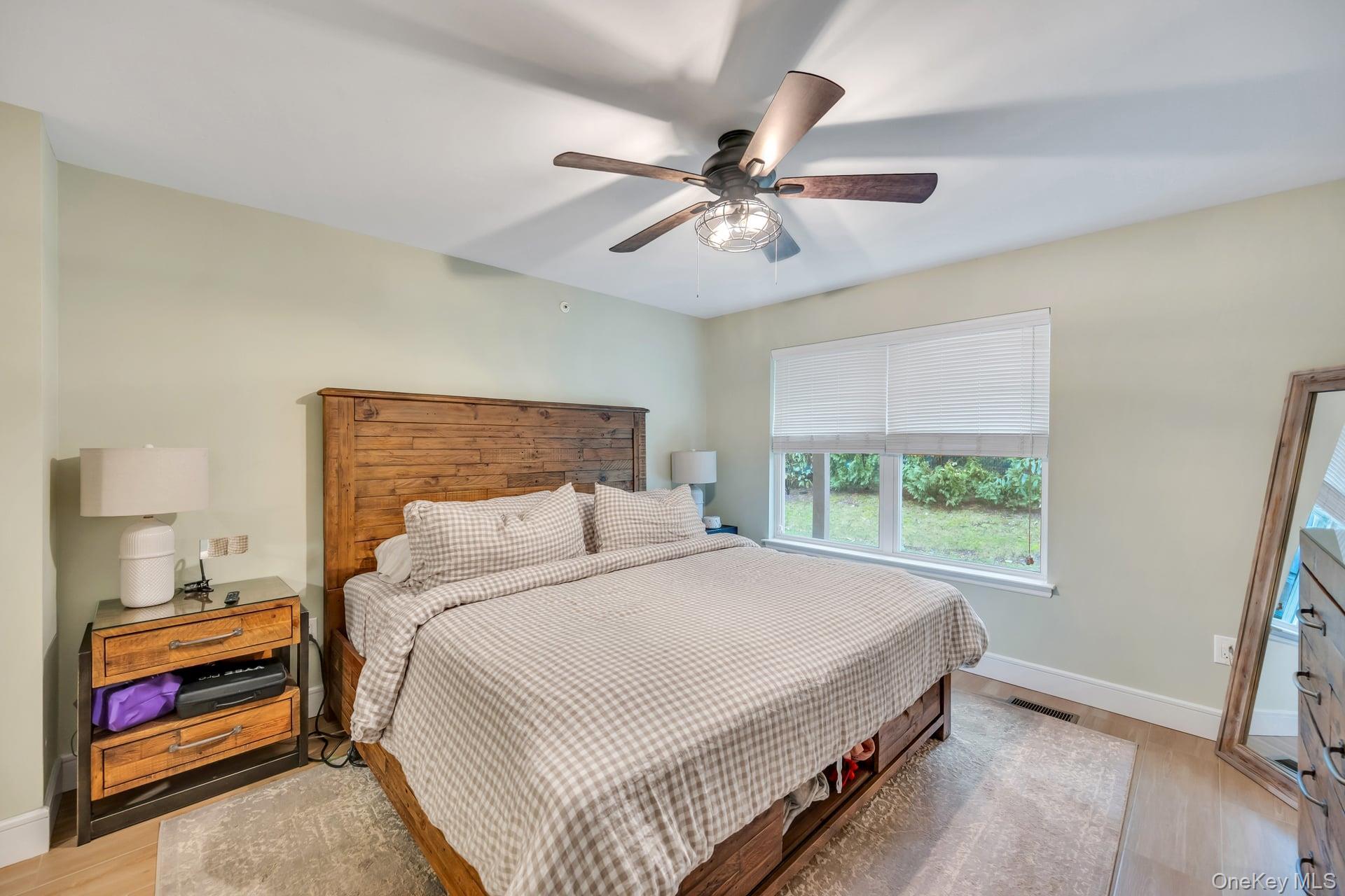 Condo Ashley Suffolk County, NY 11722, MLS-980890-16