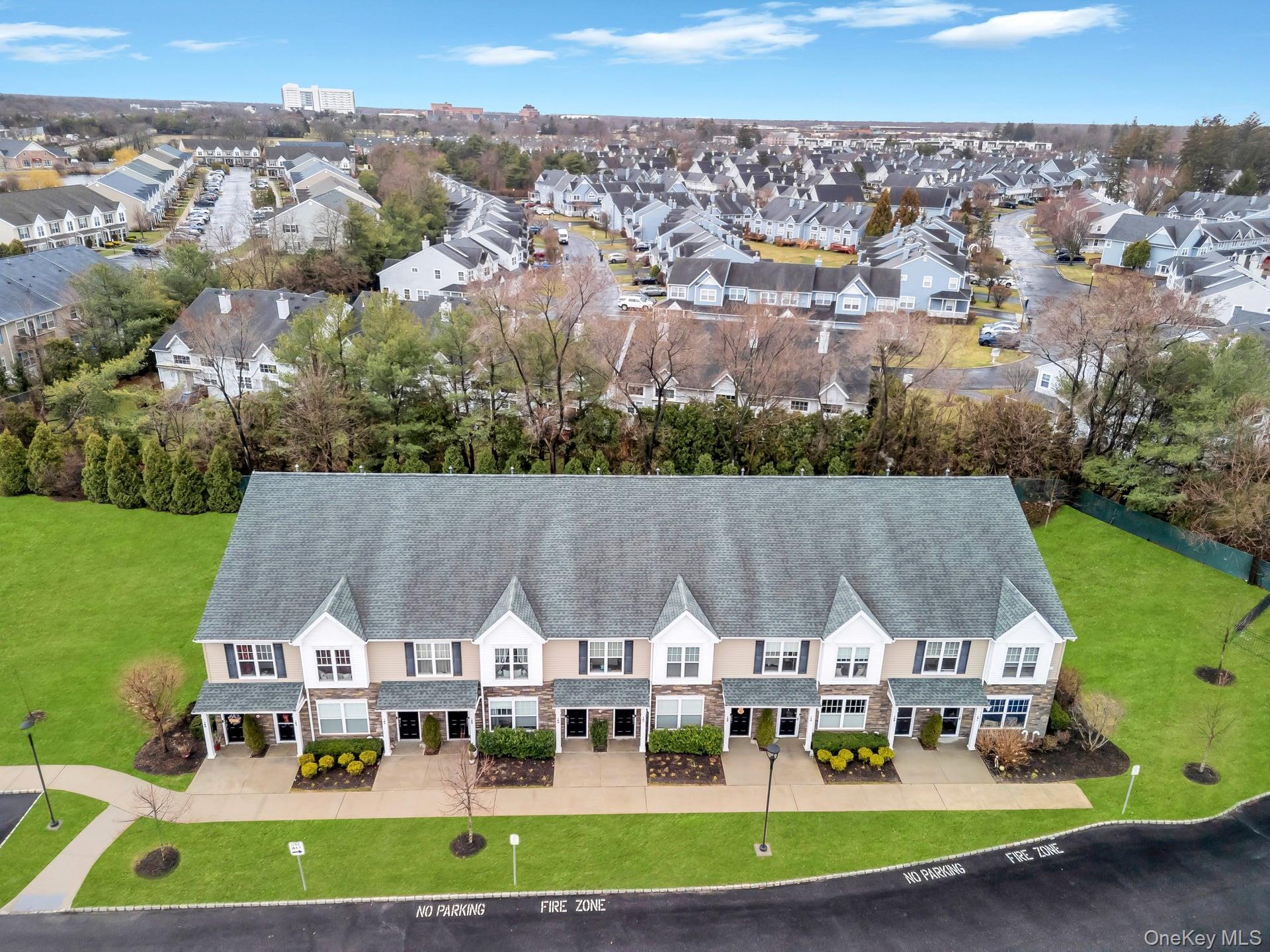 Condo Ashley Suffolk County, NY 11722, MLS-980890-3