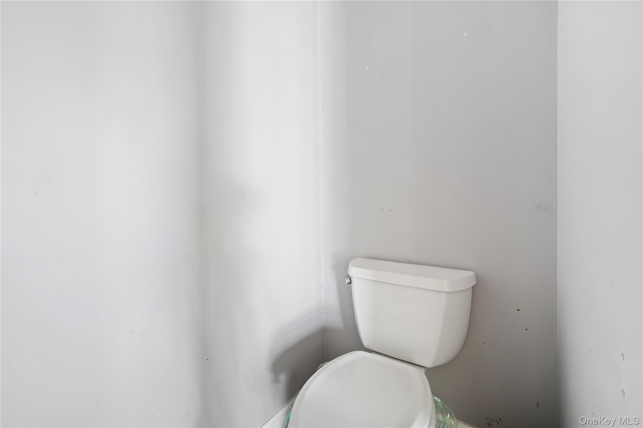 Single Family Autumn  Dutchess County, NY 12603, MLS-980894-10