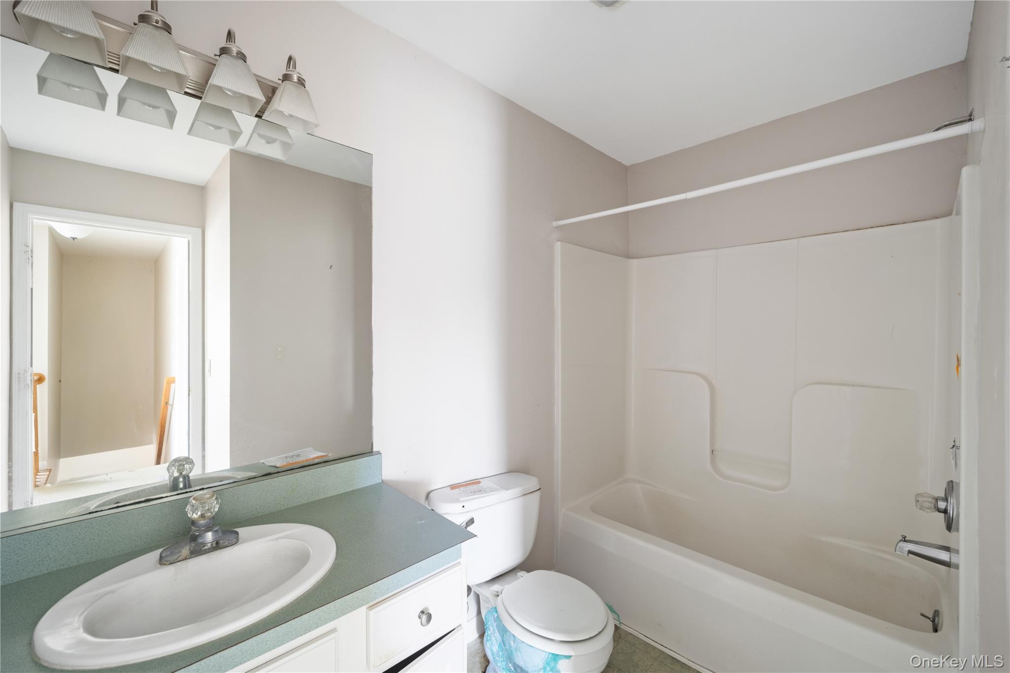 Single Family Autumn  Dutchess County, NY 12603, MLS-980894-21