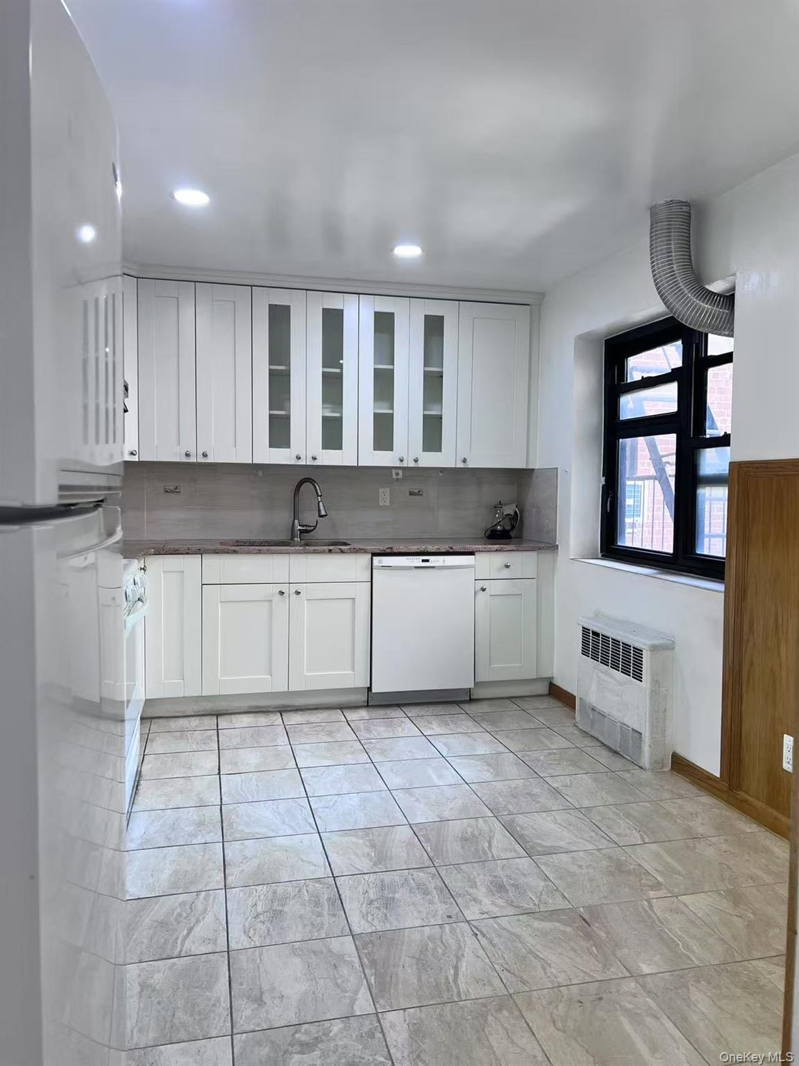 Coop 31st  Queens, NY 11354, MLS-980905-2