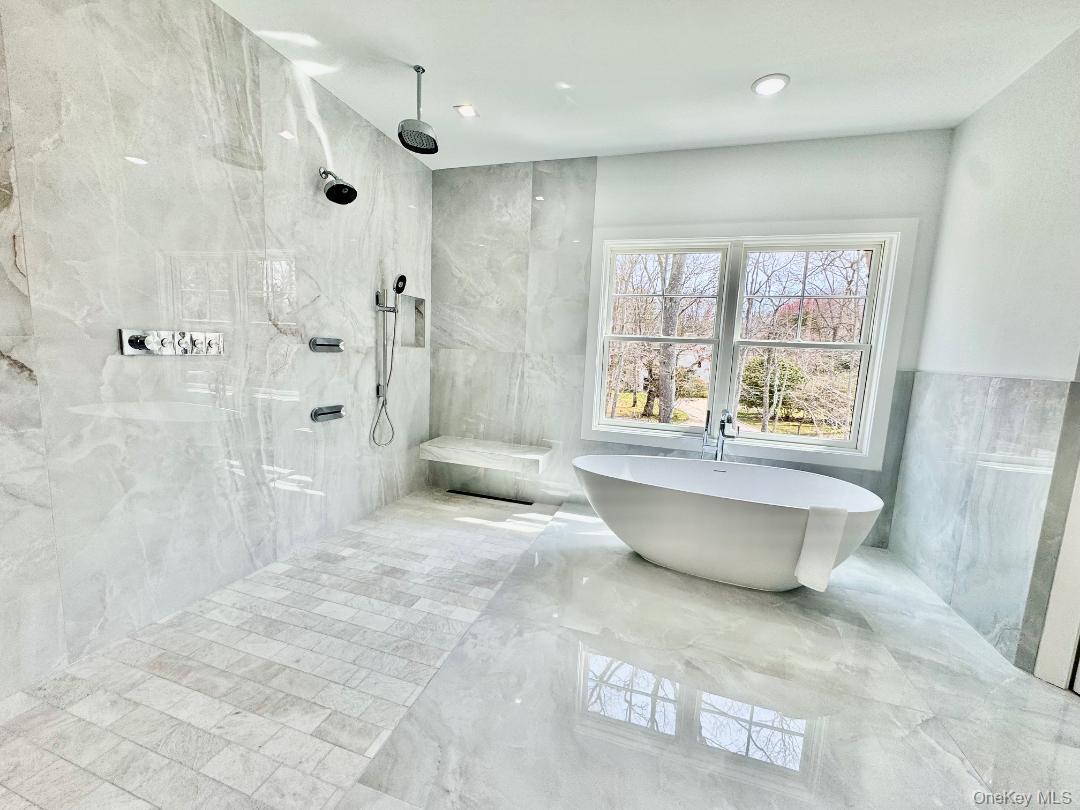 Single Family Jagger Lane  Suffolk County, NY 11977, MLS-980917-27