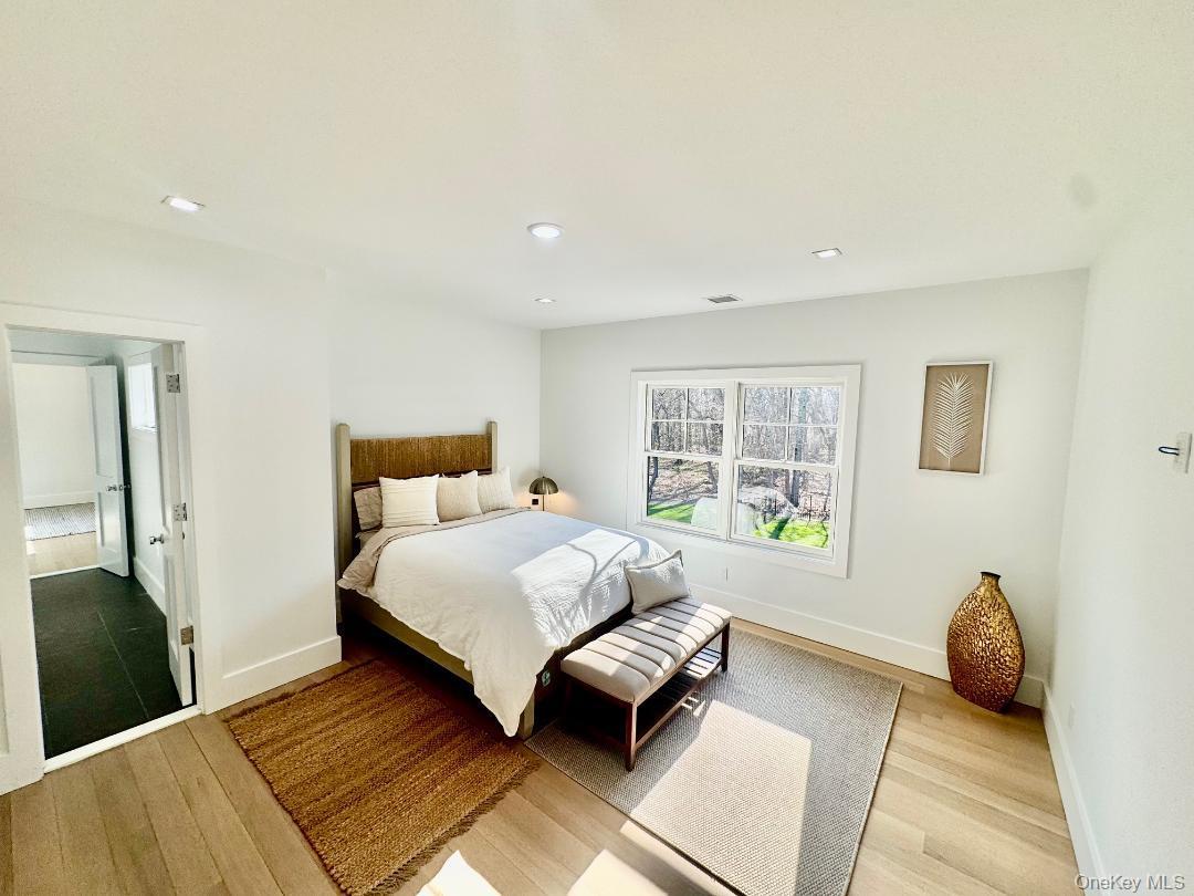 Single Family Jagger Lane  Suffolk County, NY 11977, MLS-980917-31
