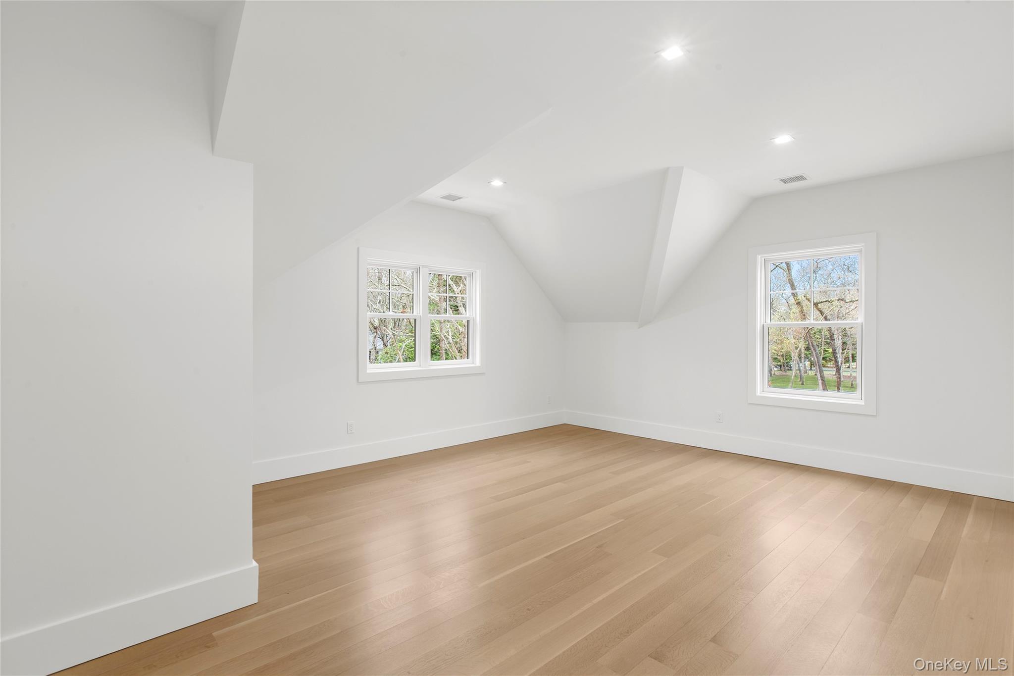 Single Family Jagger Lane  Suffolk County, NY 11977, MLS-980917-33
