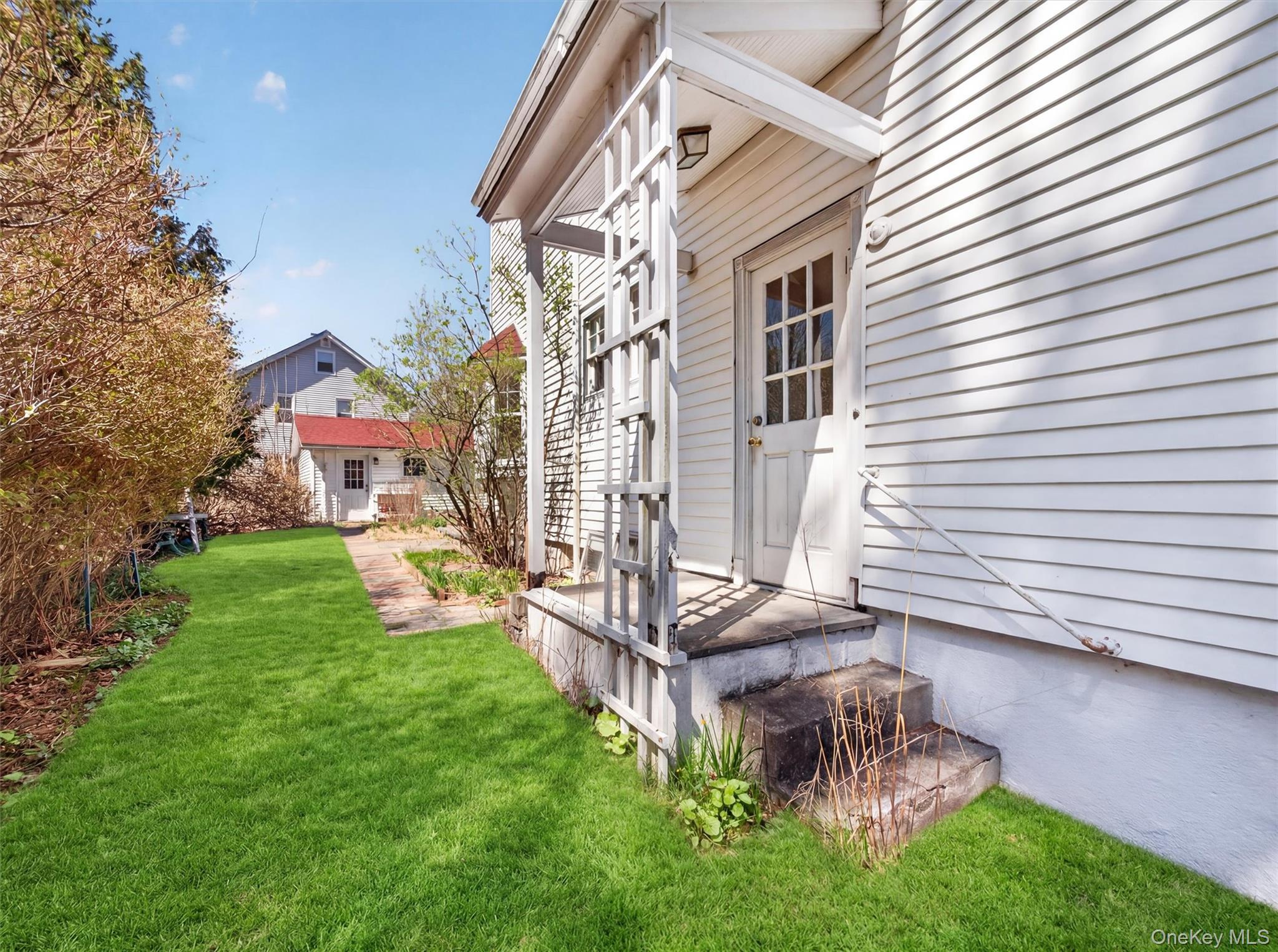 Single Family Summit  Rockland County, NY 10983, MLS-980922-33