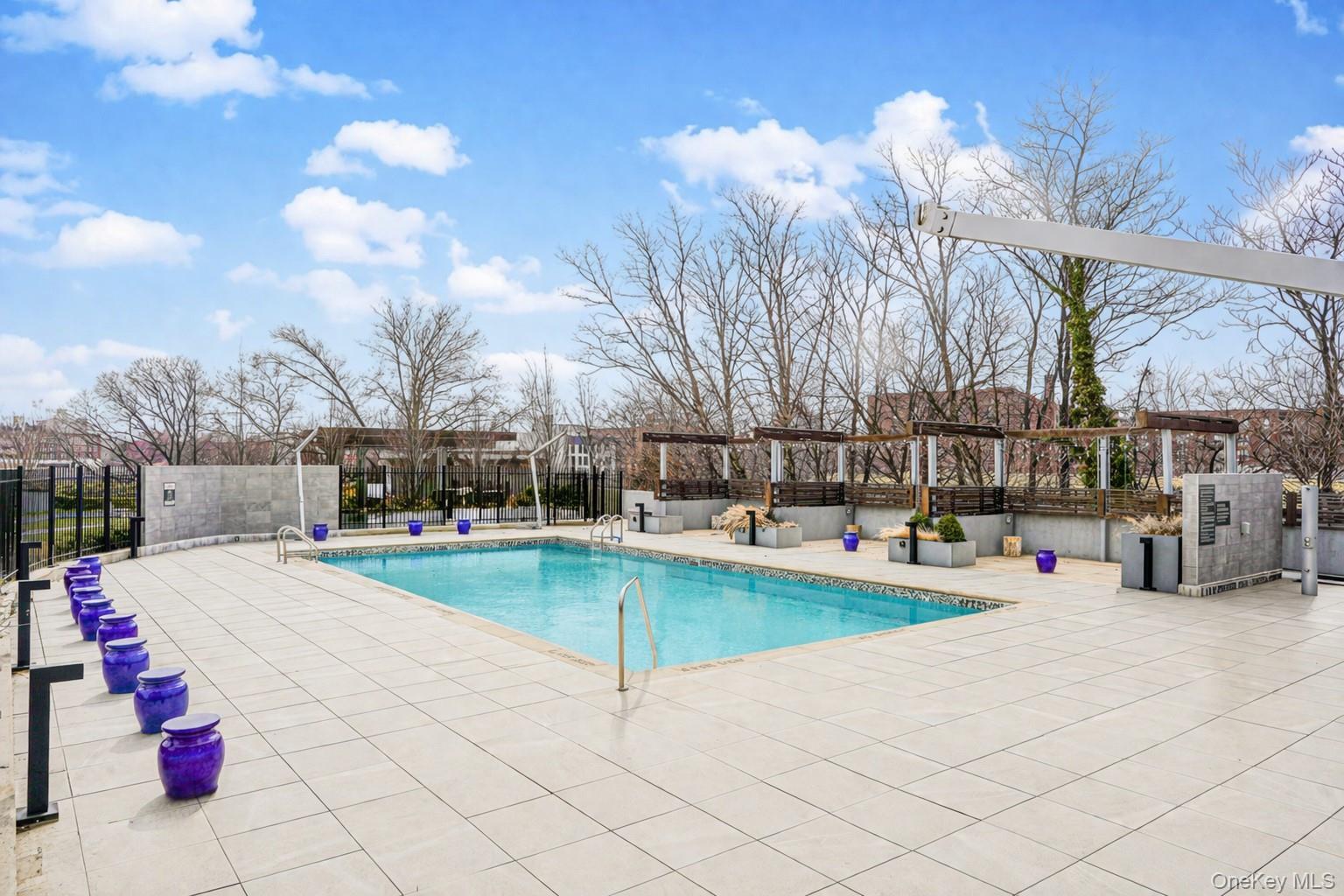 Condo Voorhies  Brooklyn, NY 11235, MLS-980924-20