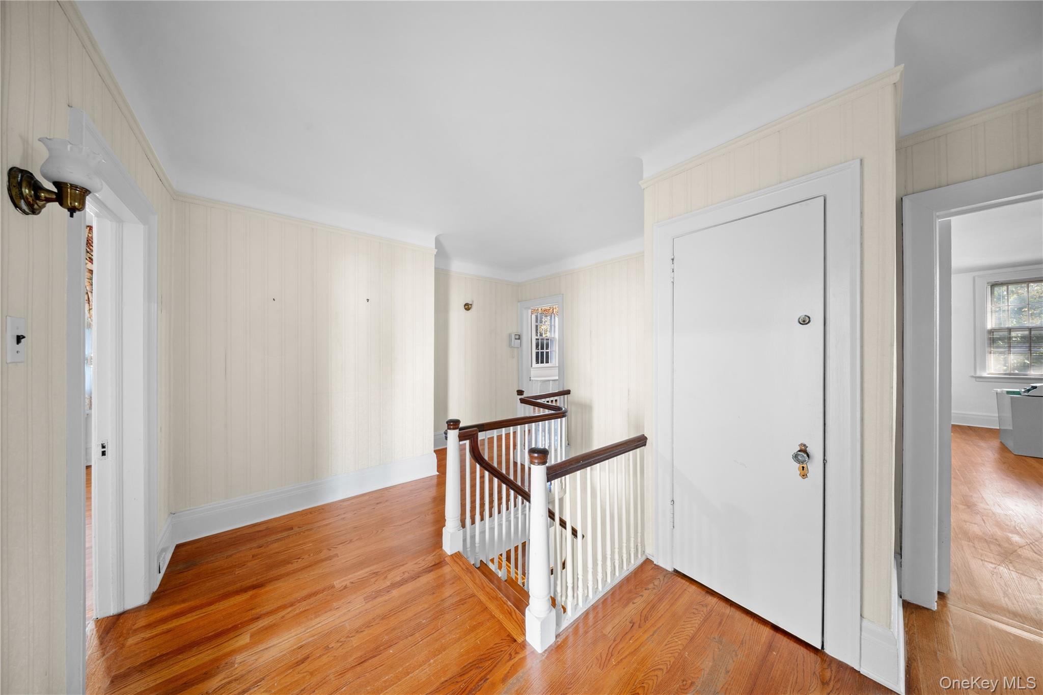 Single Family Dartmouth  Queens, NY 11375, MLS-980926-21