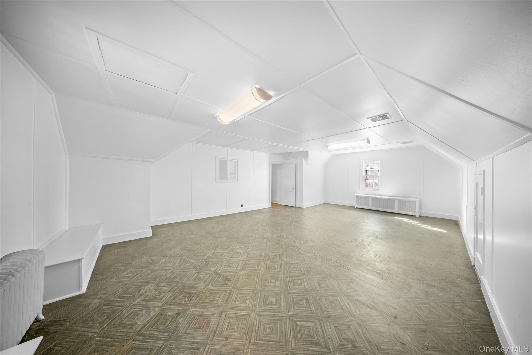 Single Family Dartmouth  Queens, NY 11375, MLS-980926-33