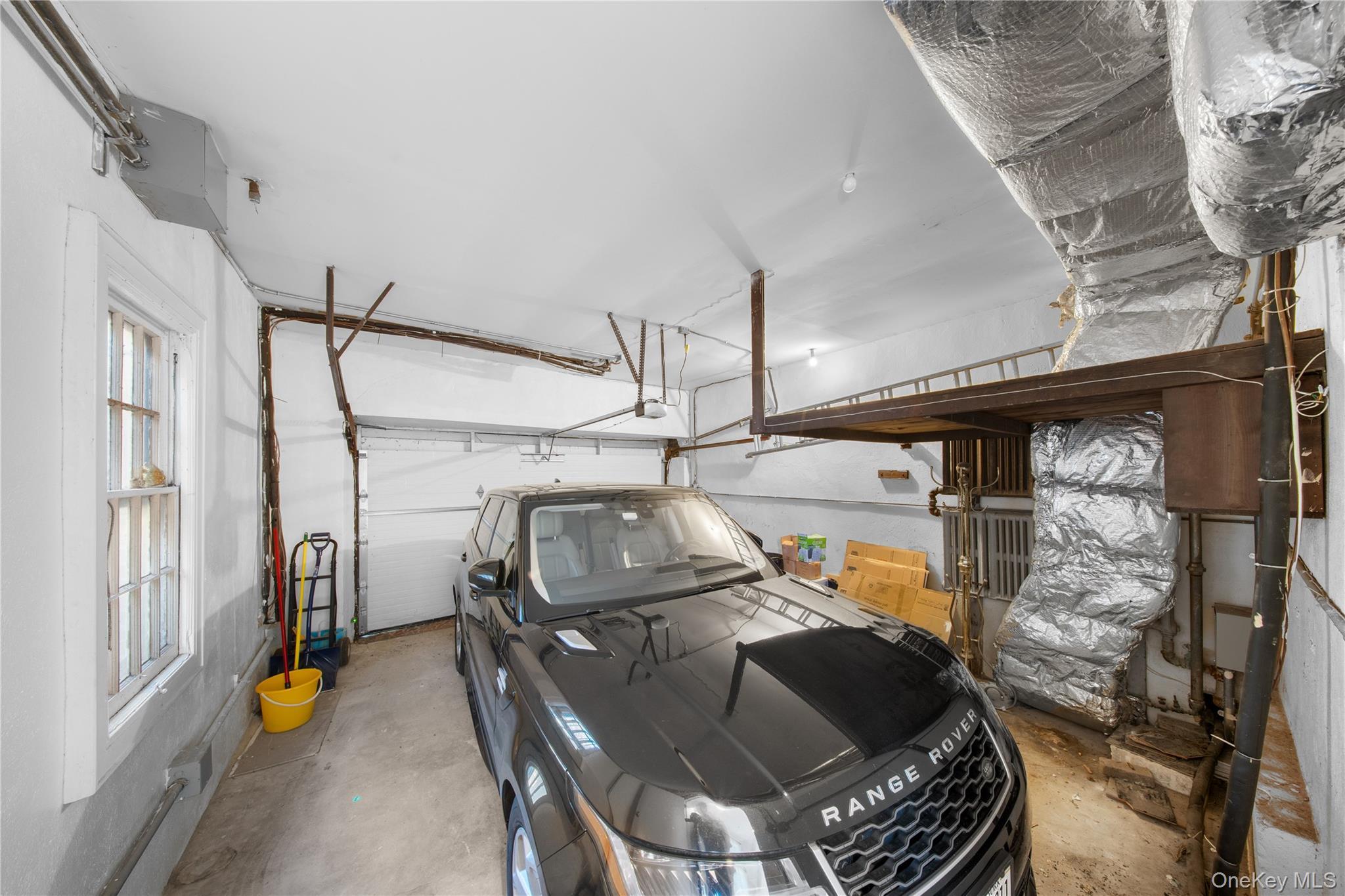 Single Family Dartmouth  Queens, NY 11375, MLS-980926-41