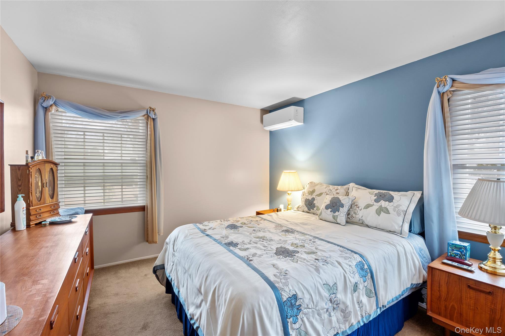 Single Family Westmoylan  Suffolk County, NY 11727, MLS-980929-11
