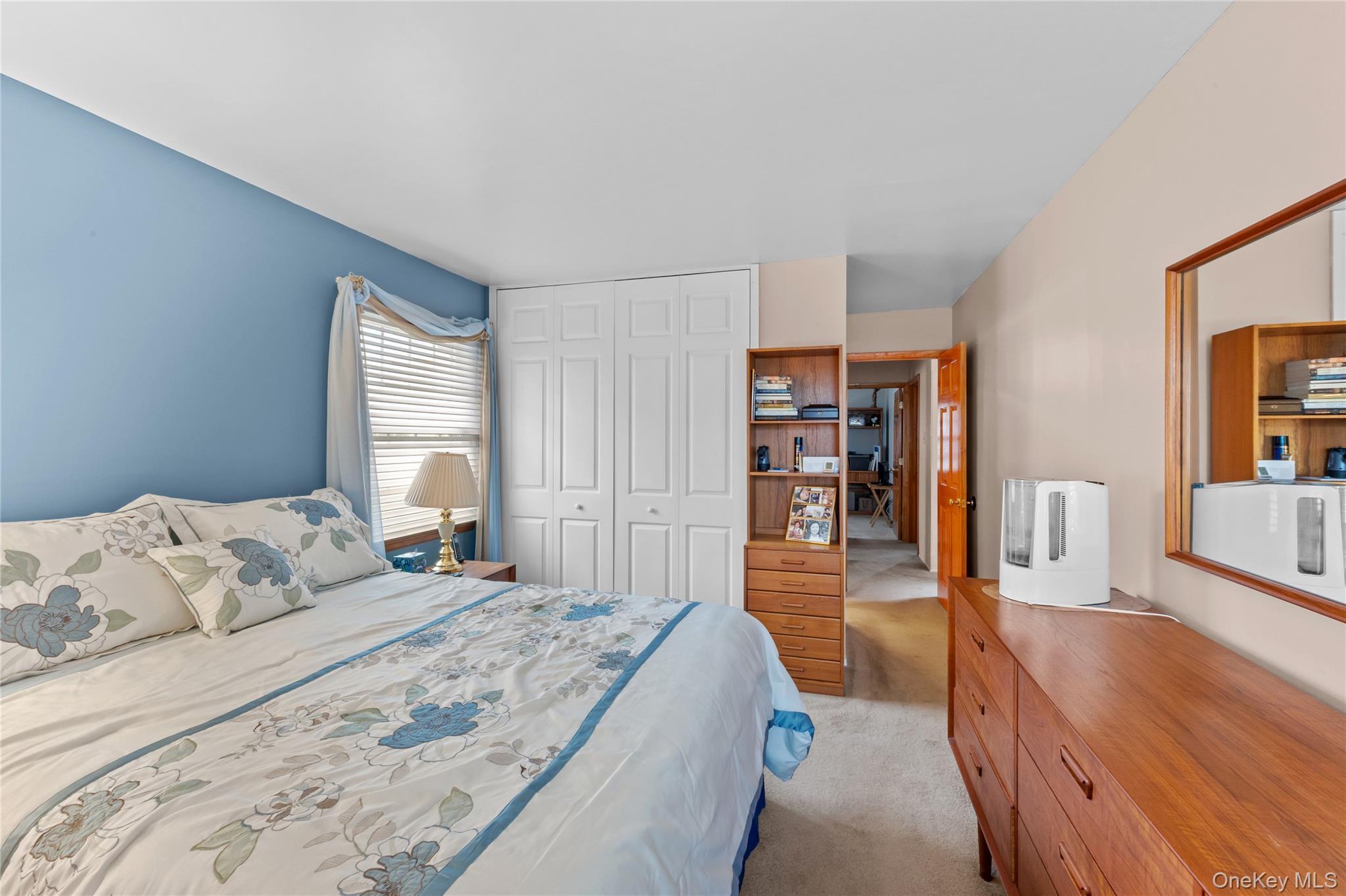 Single Family Westmoylan  Suffolk County, NY 11727, MLS-980929-12