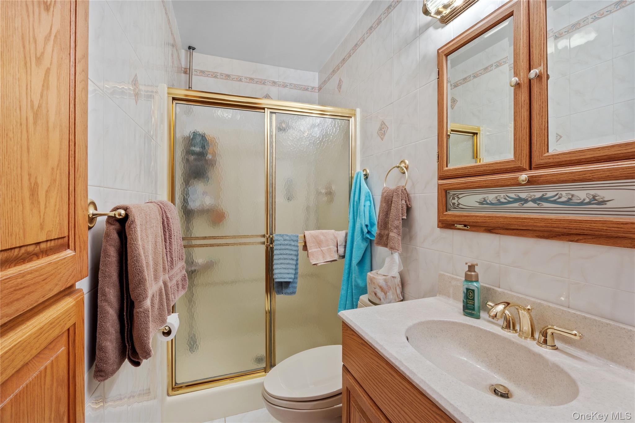 Single Family Westmoylan  Suffolk County, NY 11727, MLS-980929-13