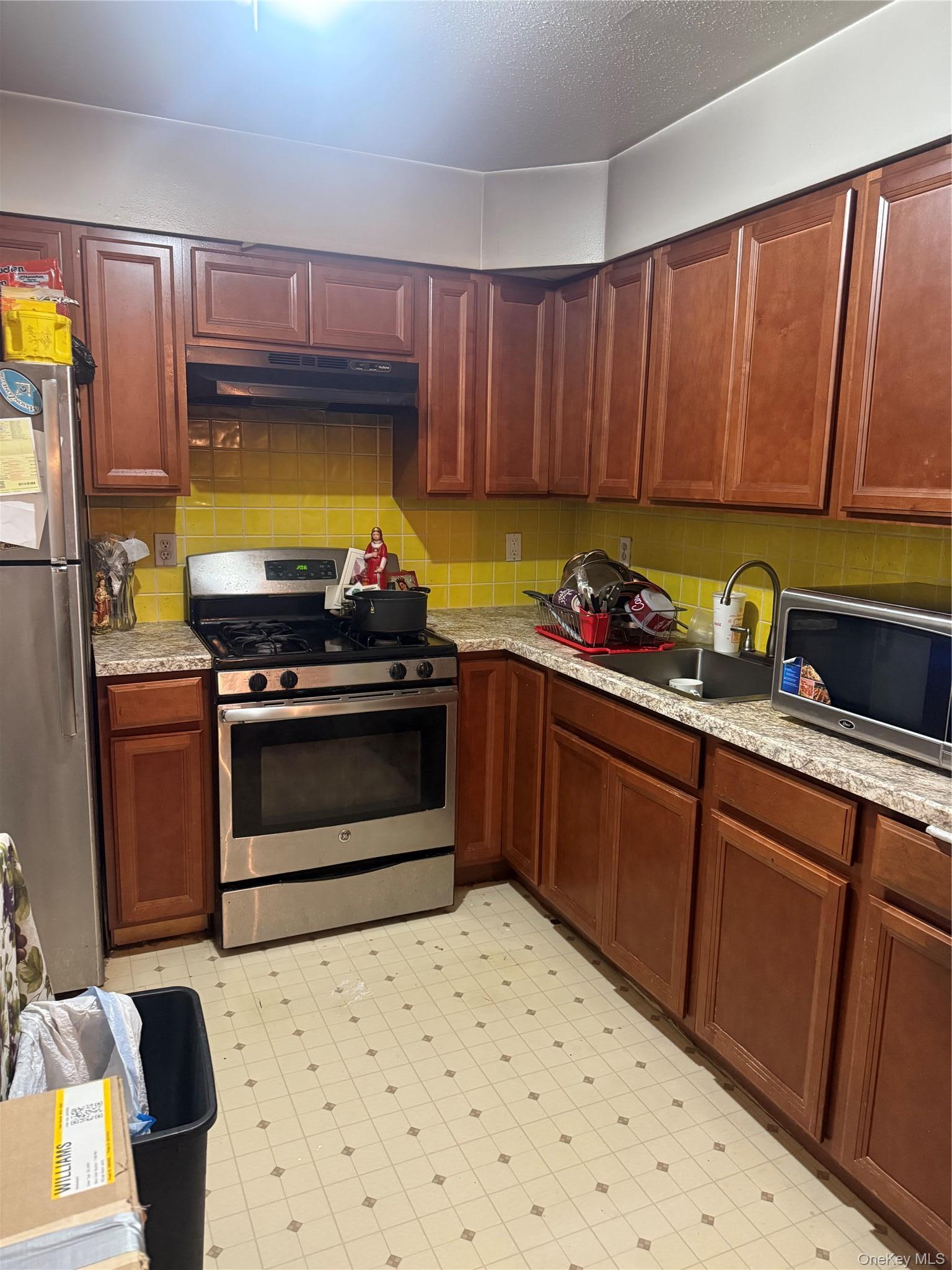 Single Family Elton  Brooklyn, NY 11208, MLS-980930-7