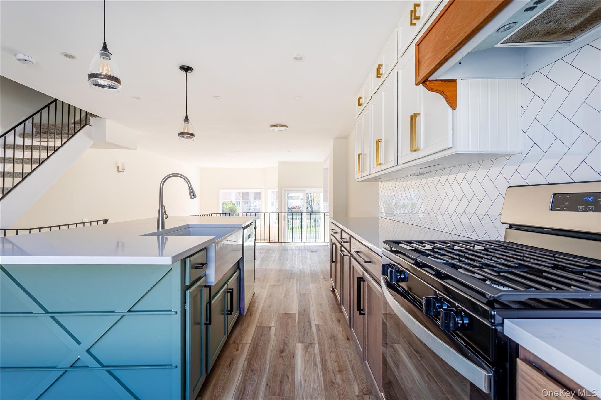 Condo Dinsmore  Staten Island, NY 10314, MLS-980931-13