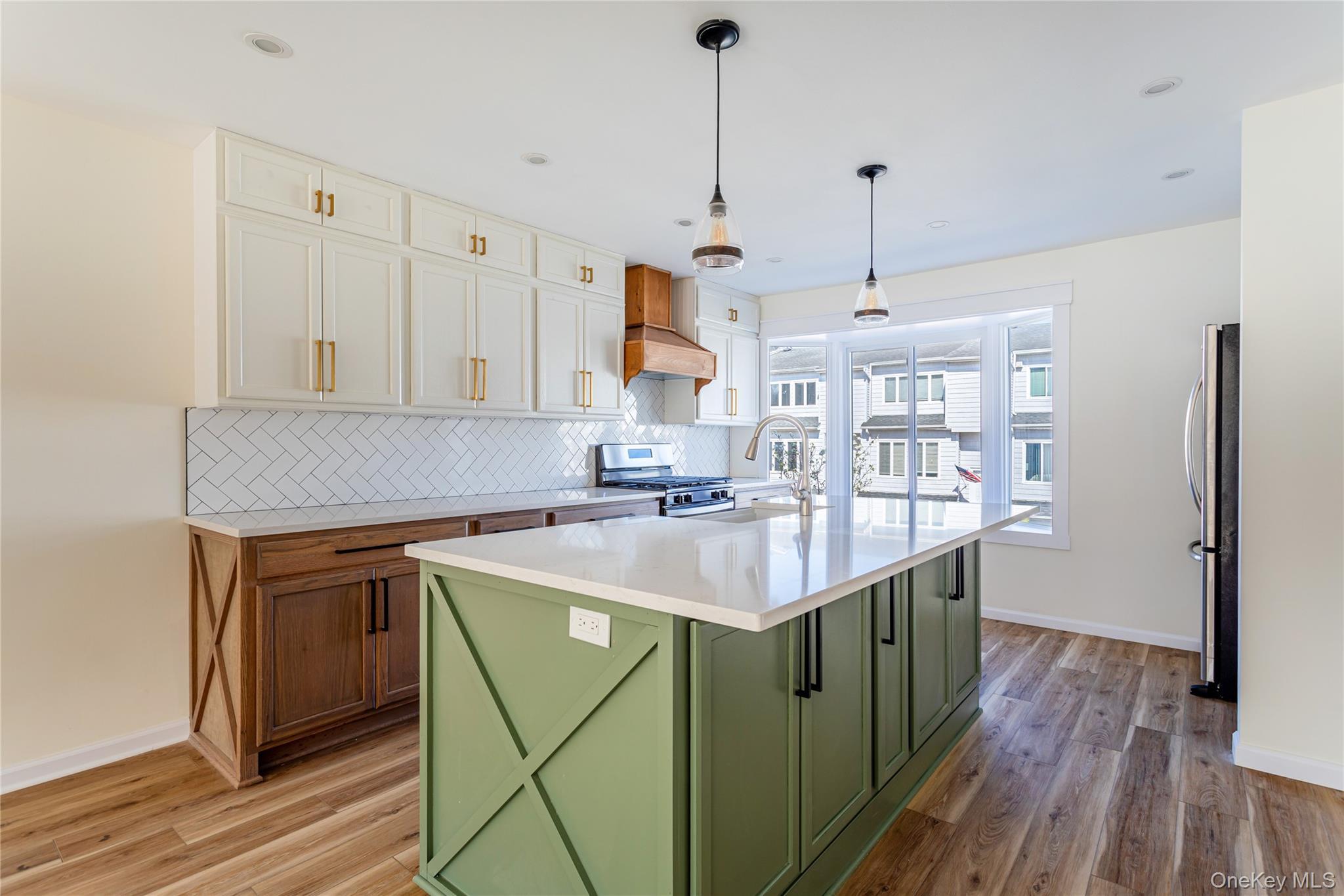 Condo Dinsmore  Staten Island, NY 10314, MLS-980931-14