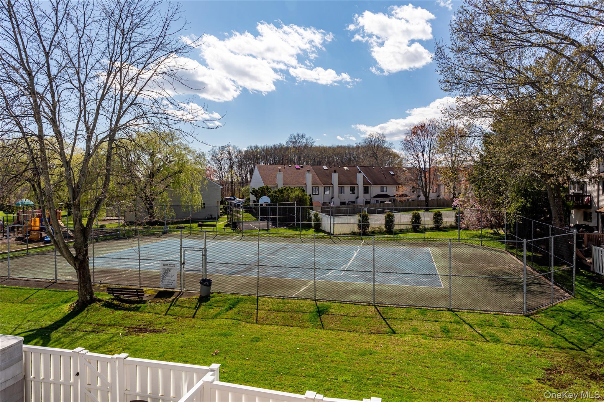 Condo Dinsmore  Staten Island, NY 10314, MLS-980931-16