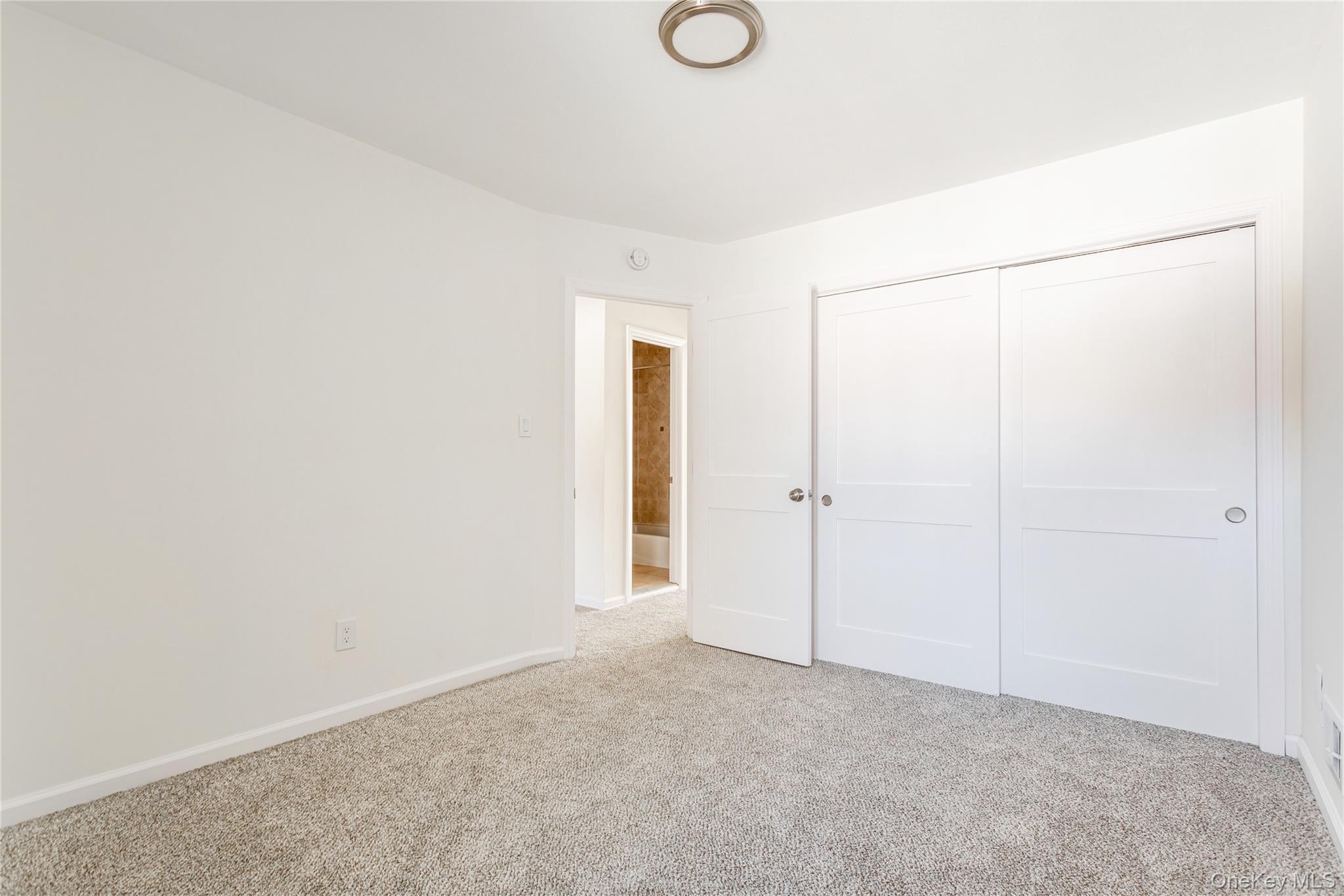 Condo Dinsmore  Staten Island, NY 10314, MLS-980931-18