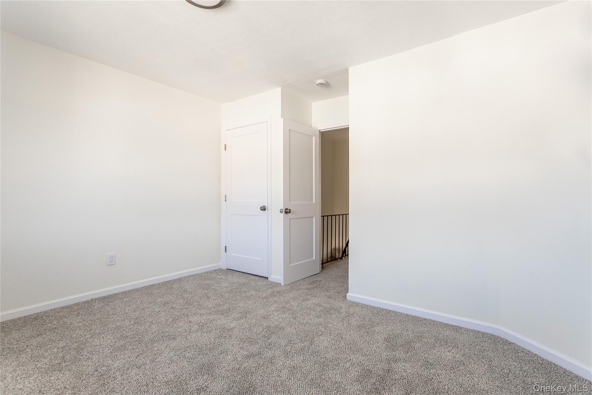 Condo Dinsmore  Staten Island, NY 10314, MLS-980931-20