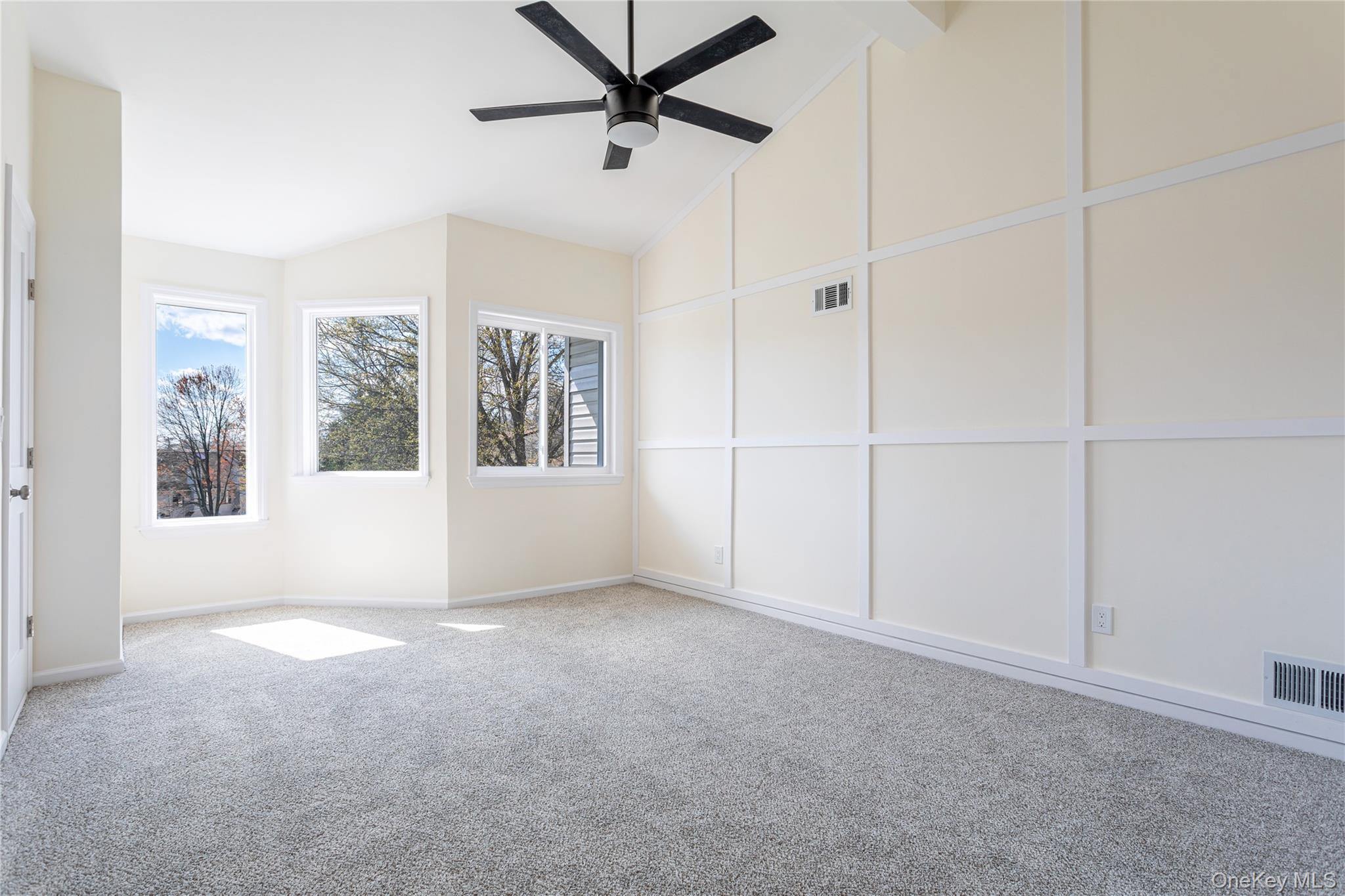 Condo Dinsmore  Staten Island, NY 10314, MLS-980931-21