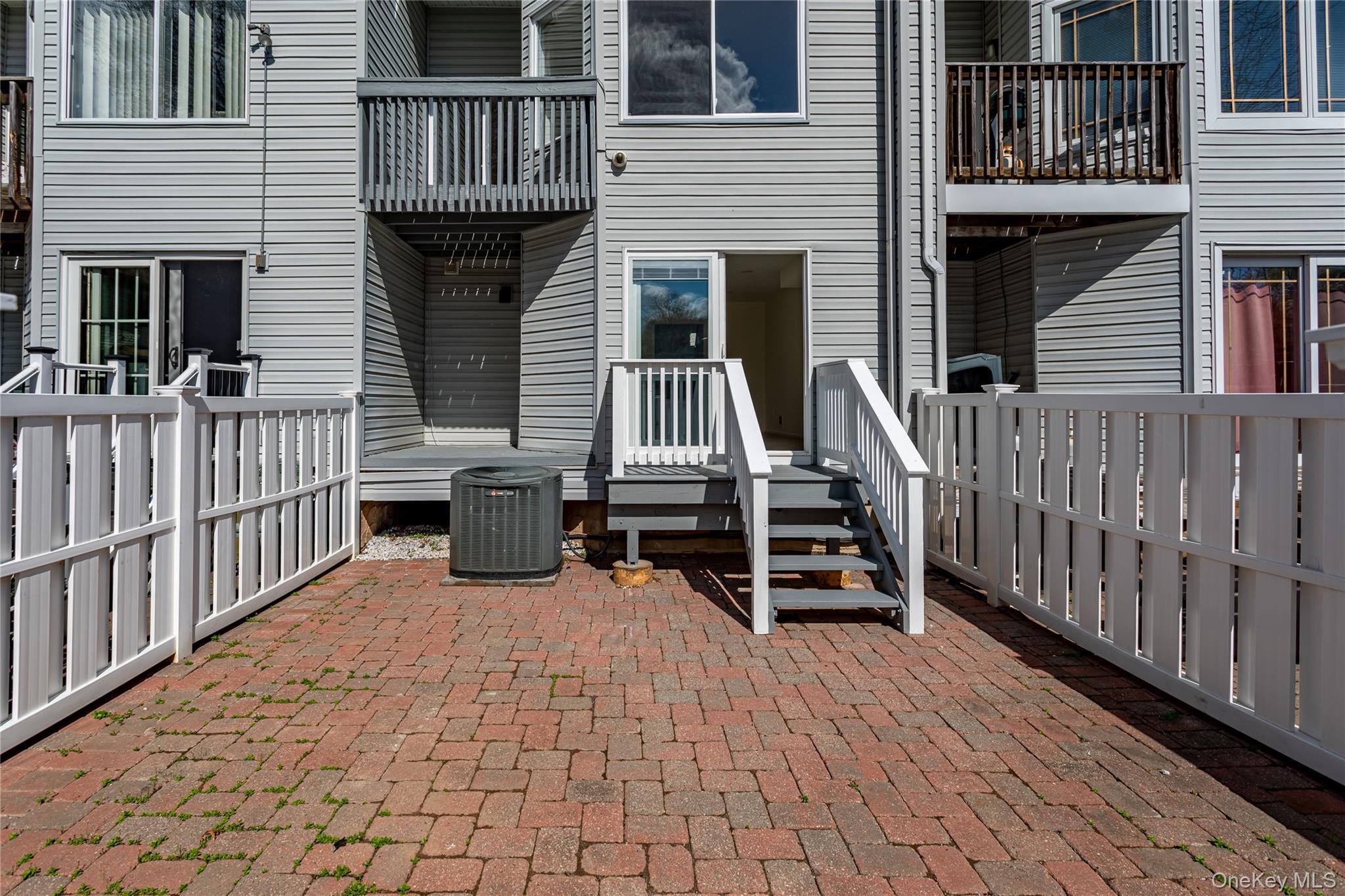 Condo Dinsmore  Staten Island, NY 10314, MLS-980931-31