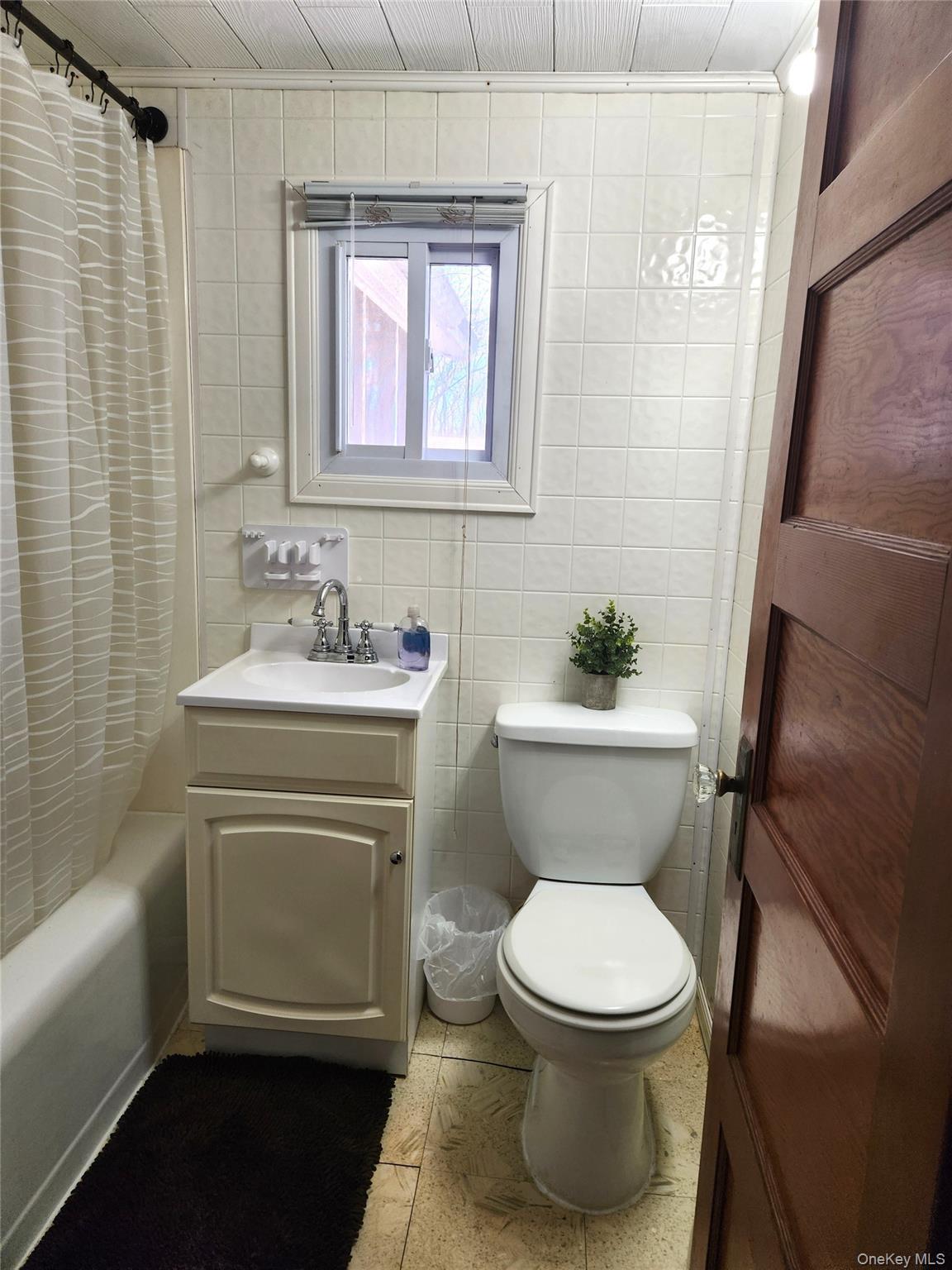 Single Family Kenoza  Sullivan County, NY 12778, MLS-980932-24