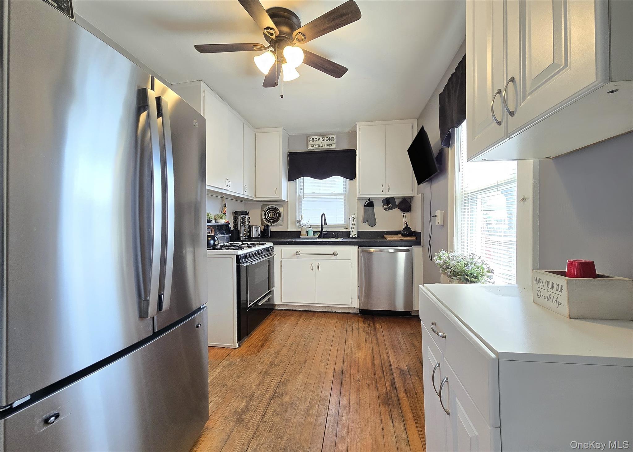 Single Family 11th  Suffolk County, NY 11779, MLS-980954-10