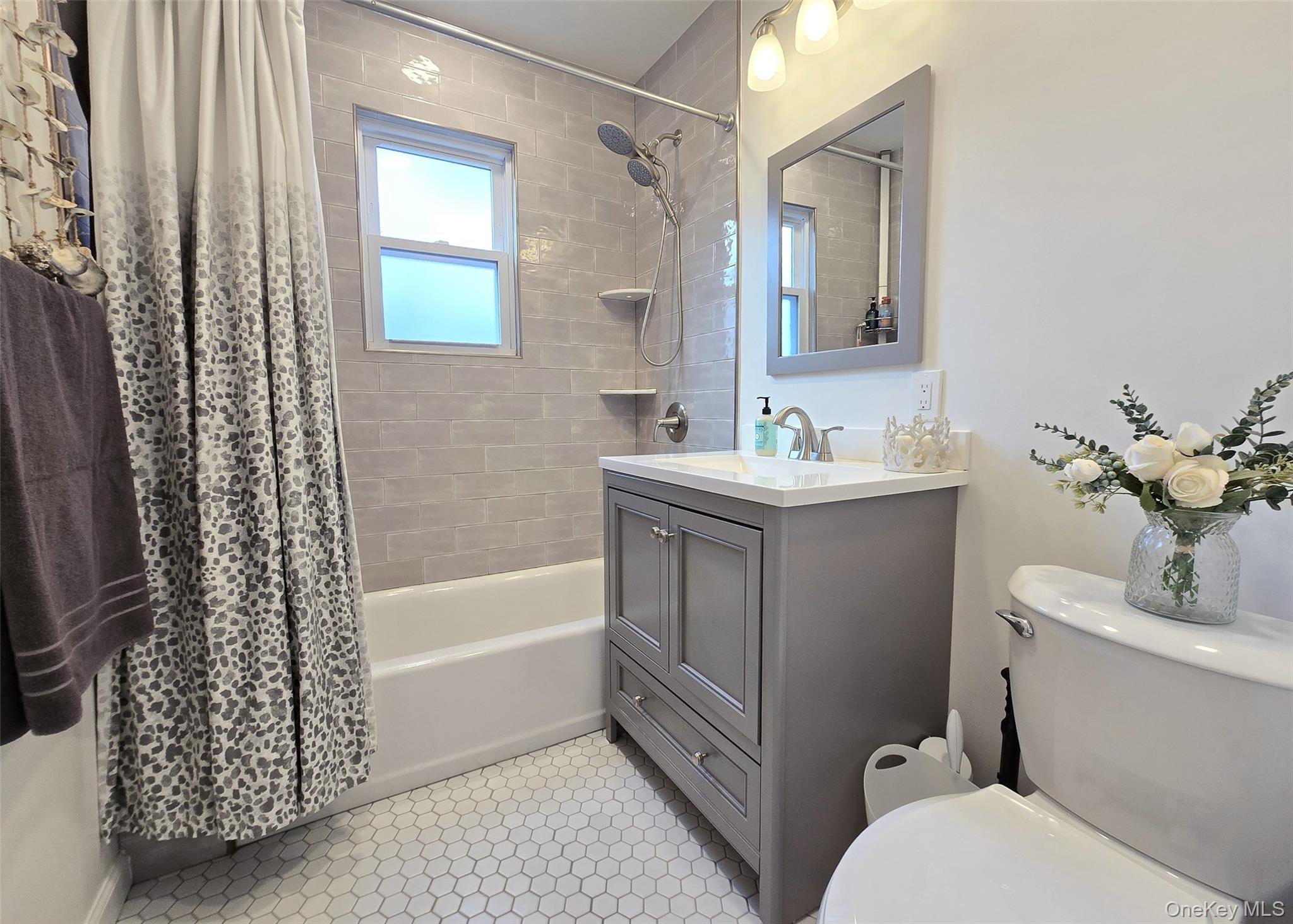 Single Family 11th  Suffolk County, NY 11779, MLS-980954-12