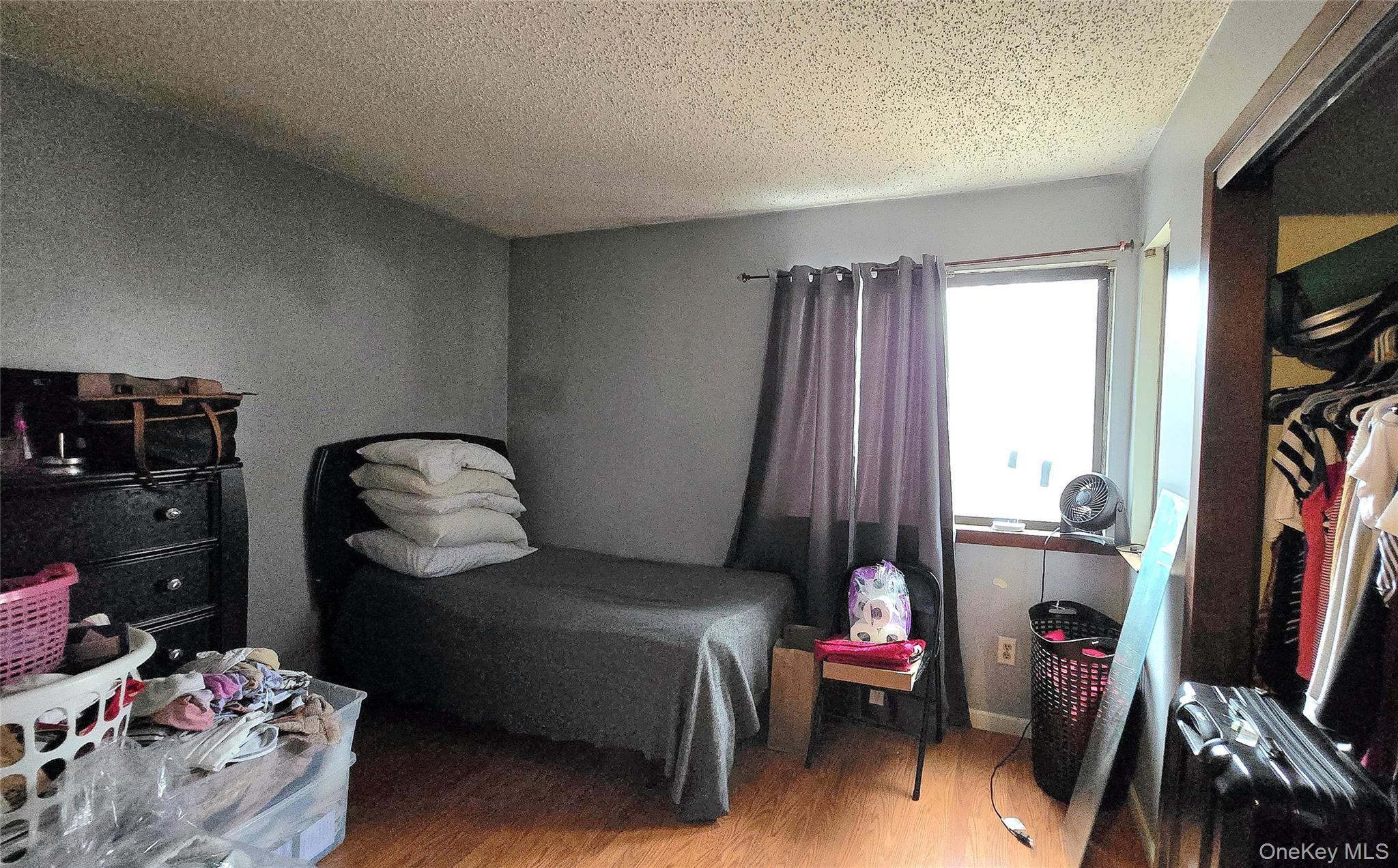 Condo Redwood Orange County, NY 10930, MLS-980963-10