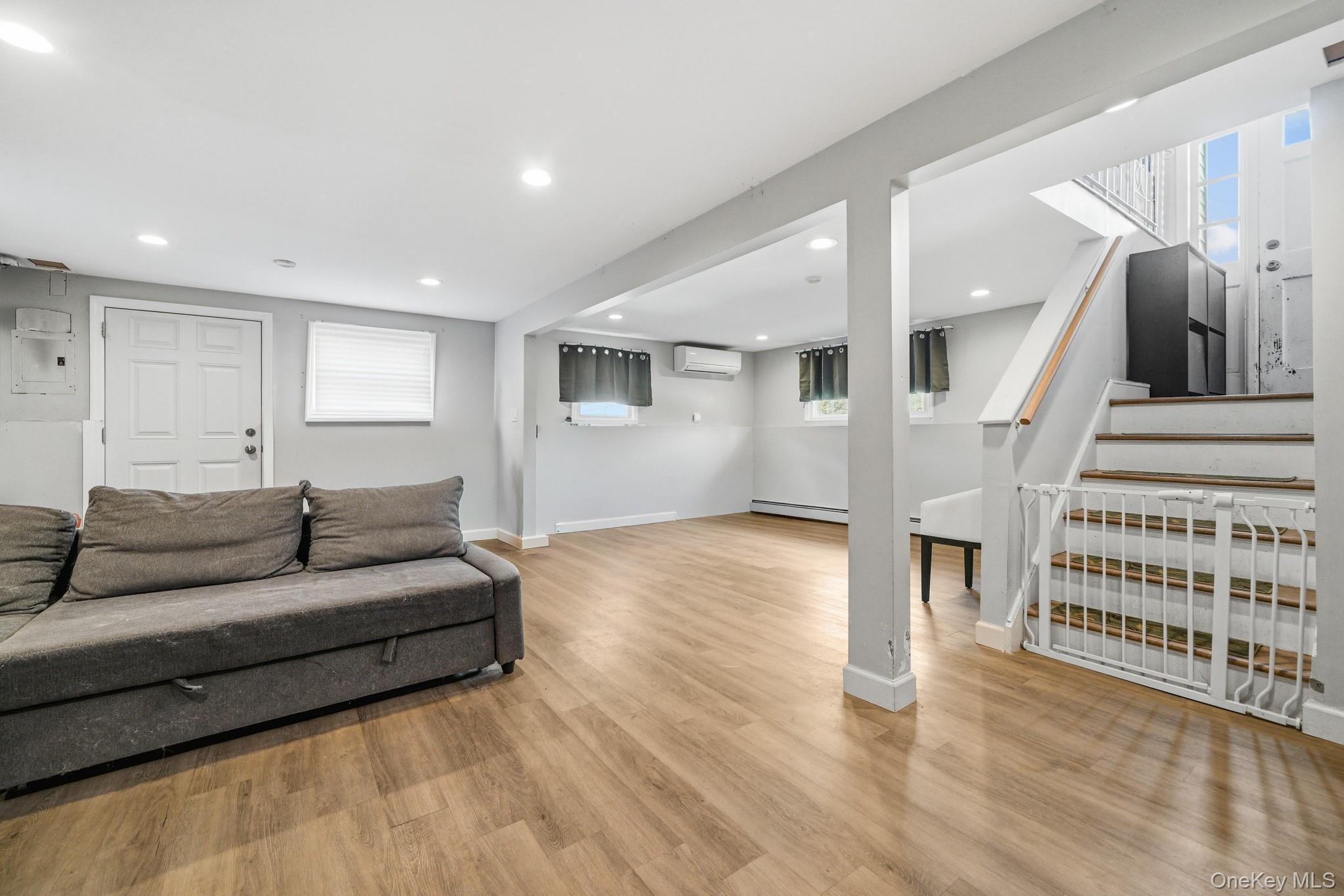 Single Family Dickinson  Rockland County, NY 10960, MLS-980982-23