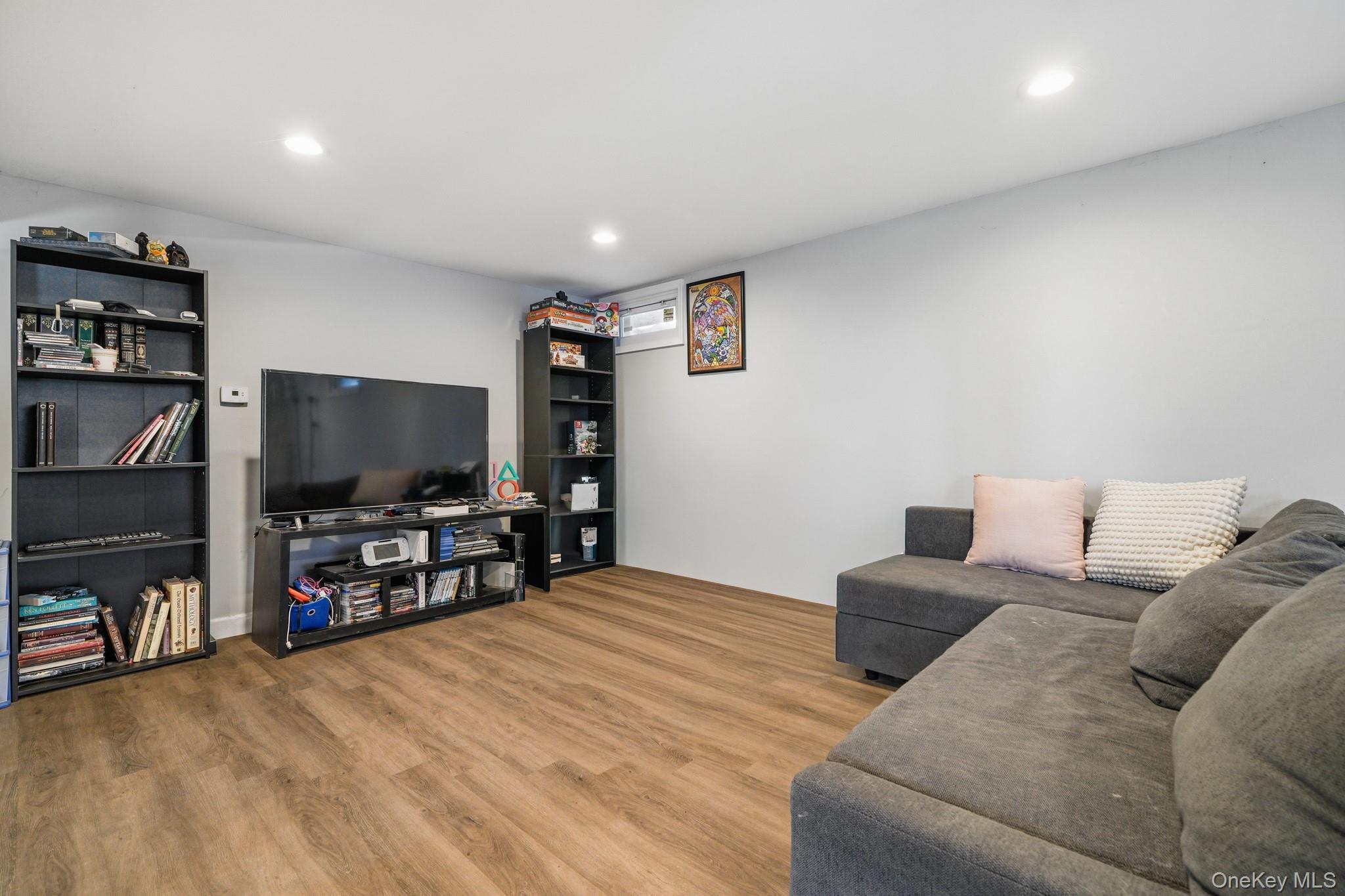 Single Family Dickinson  Rockland County, NY 10960, MLS-980982-24