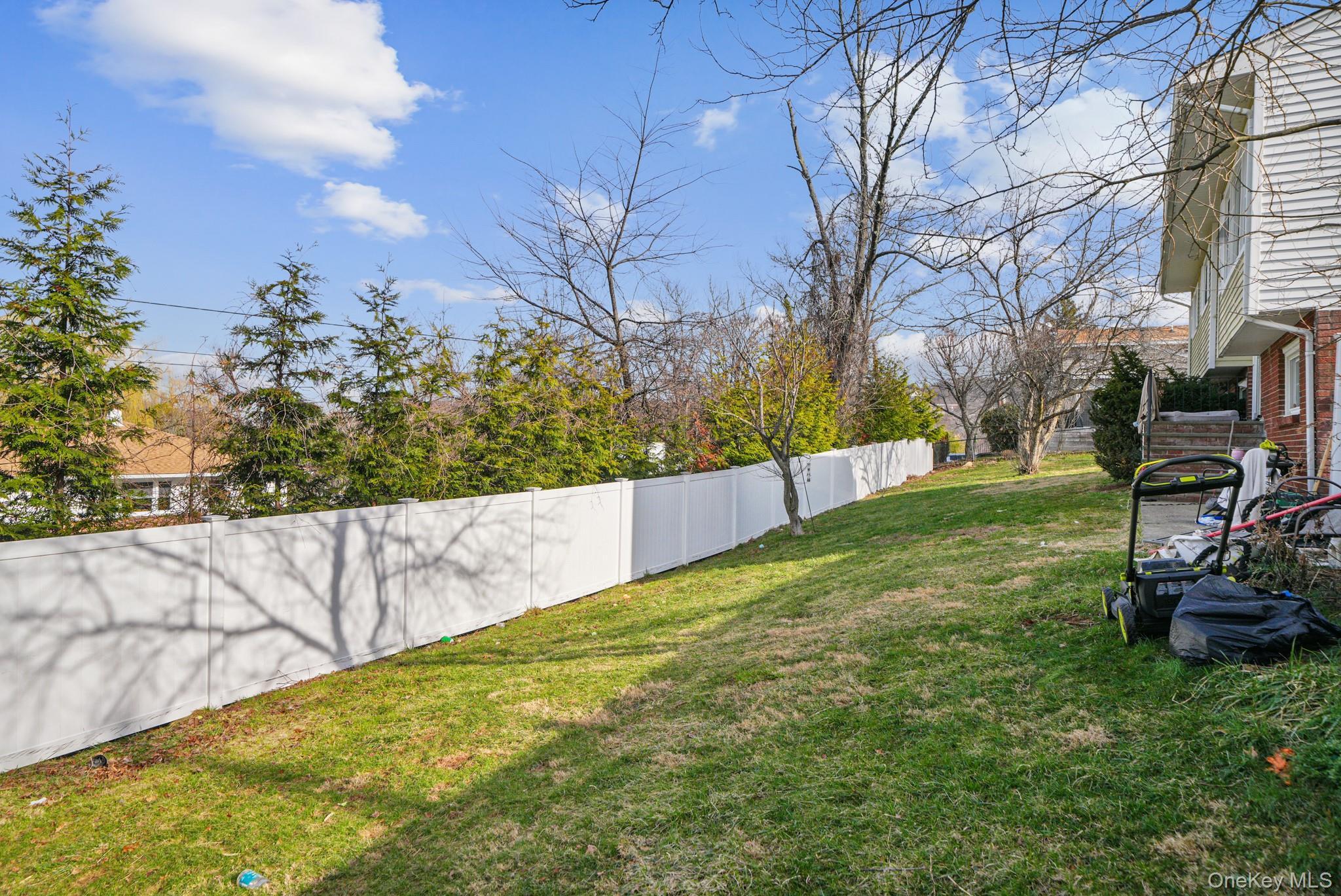 Single Family Dickinson  Rockland County, NY 10960, MLS-980982-39