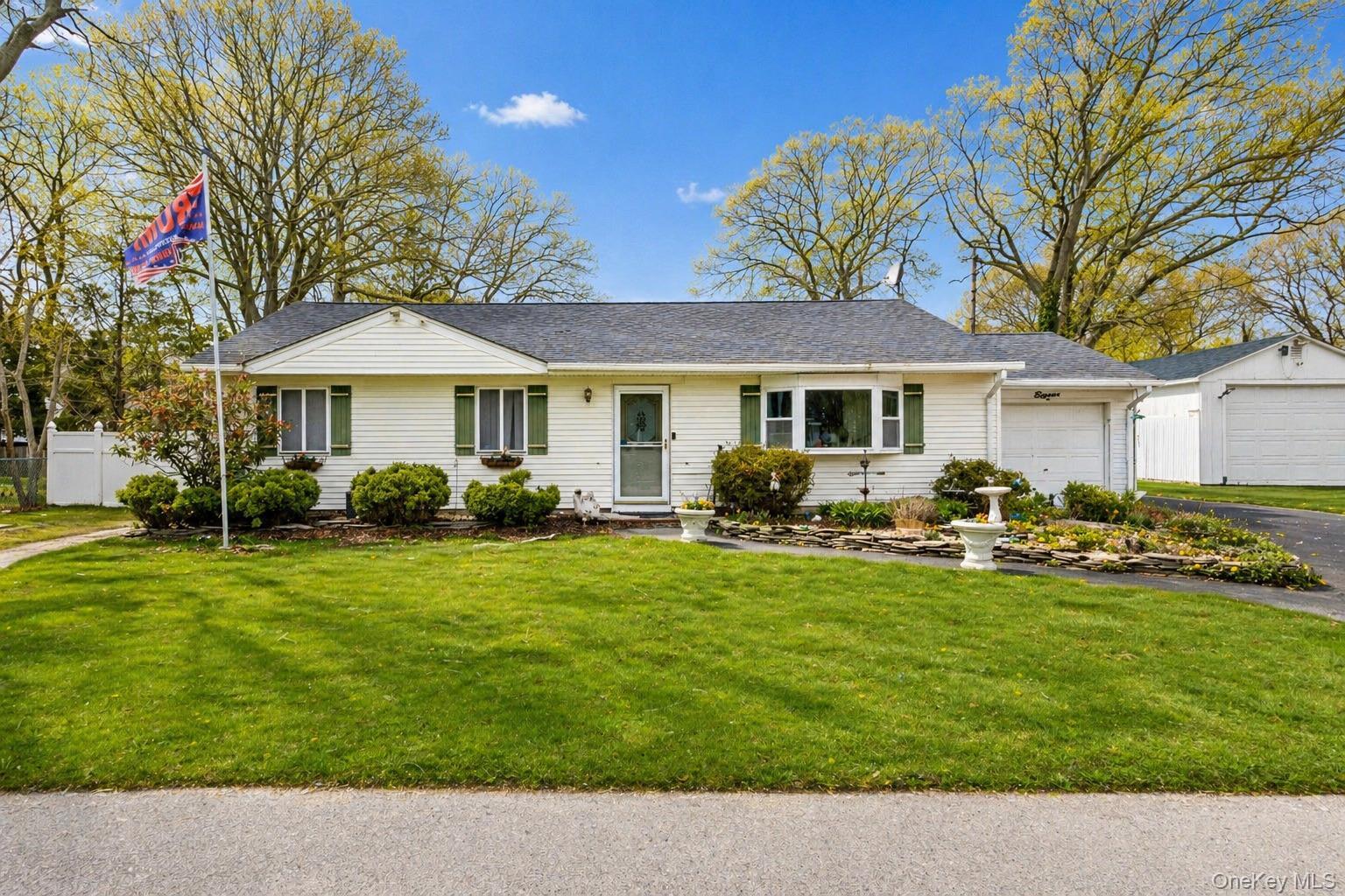 Single Family Seaford Road Suffolk County, NY 11951, MLS-980986-3