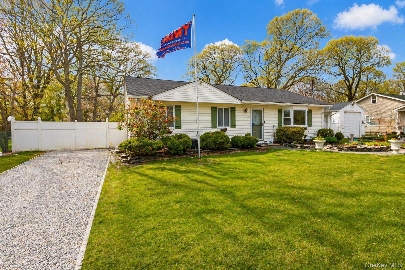 Single Family Seaford Road Suffolk County, NY 11951, MLS-980986-4
