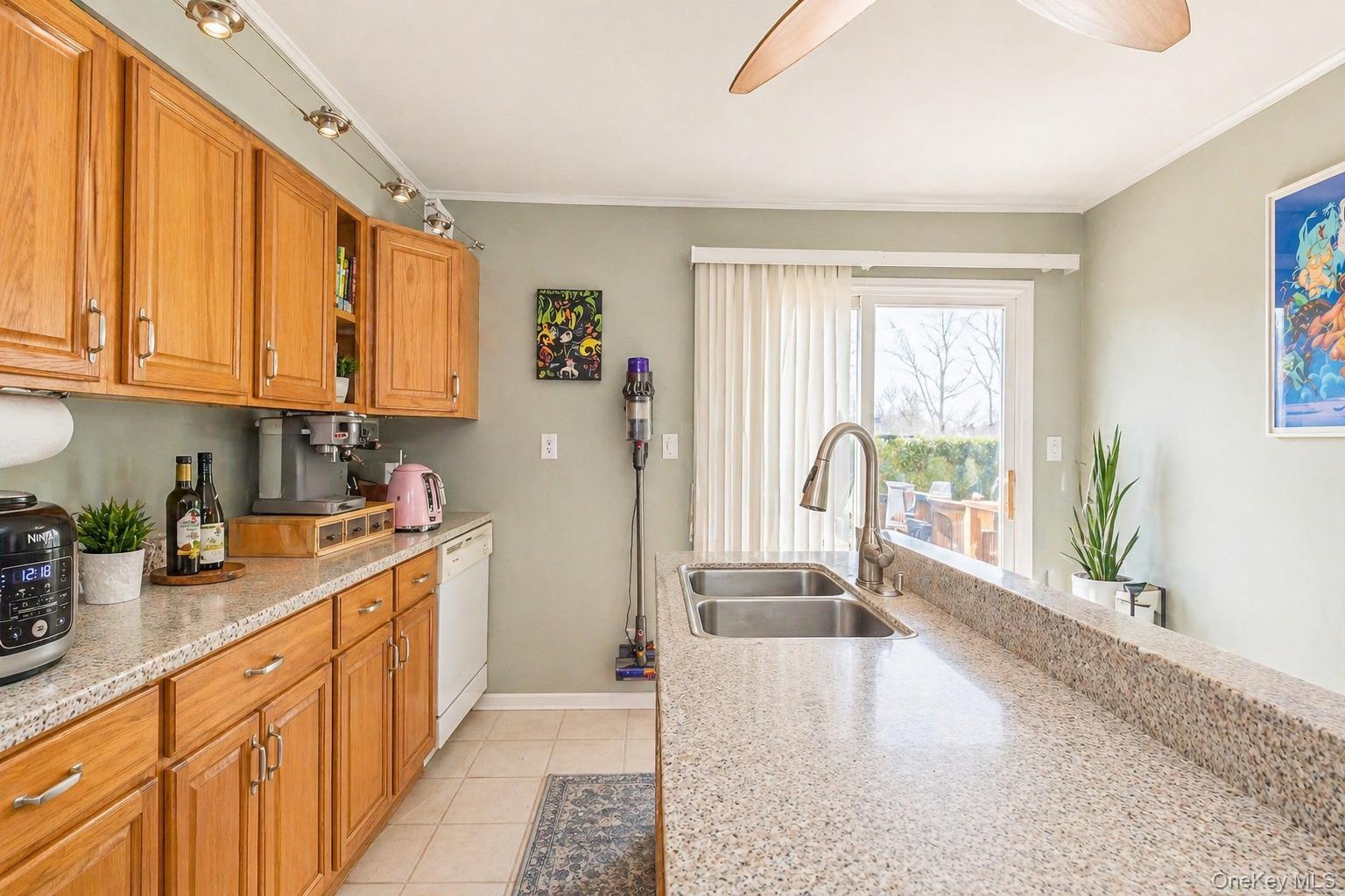 Single Family Seaford Road Suffolk County, NY 11951, MLS-980986-8