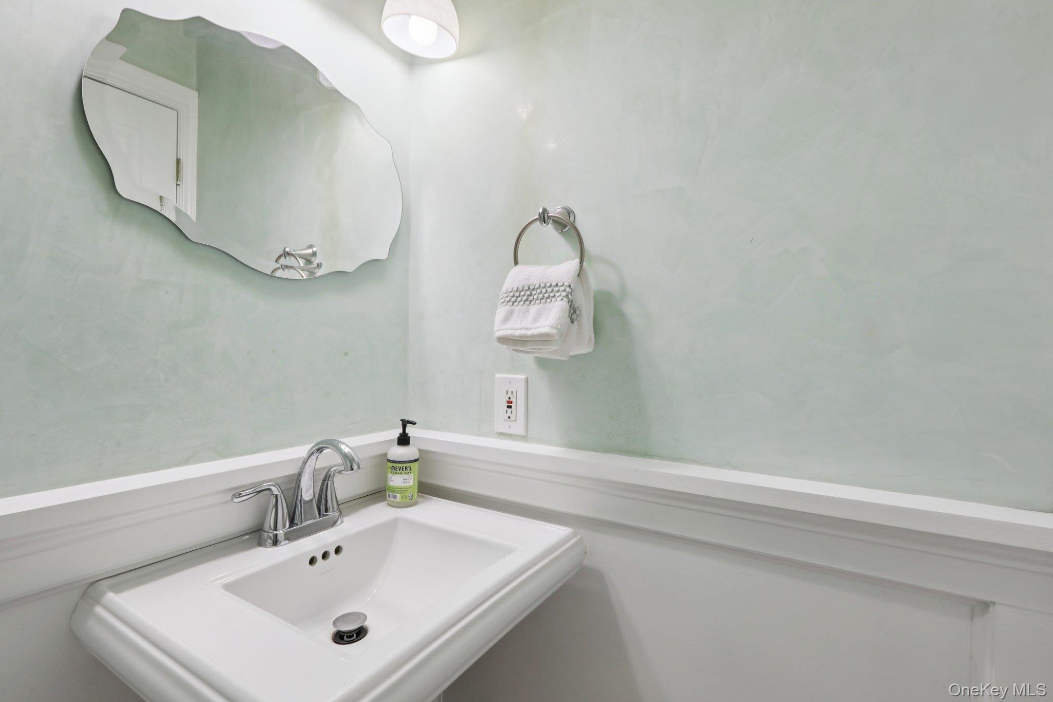 Condo Village Rockland County, NY 10954, MLS-980991-31